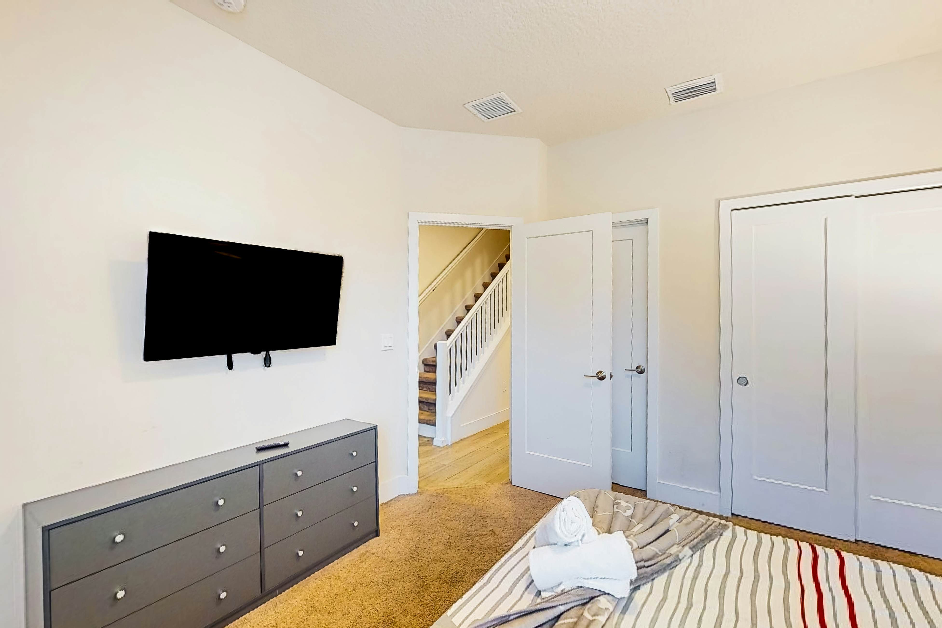 FCA107-17317-3-P - Mickey's Hidden Hideaway