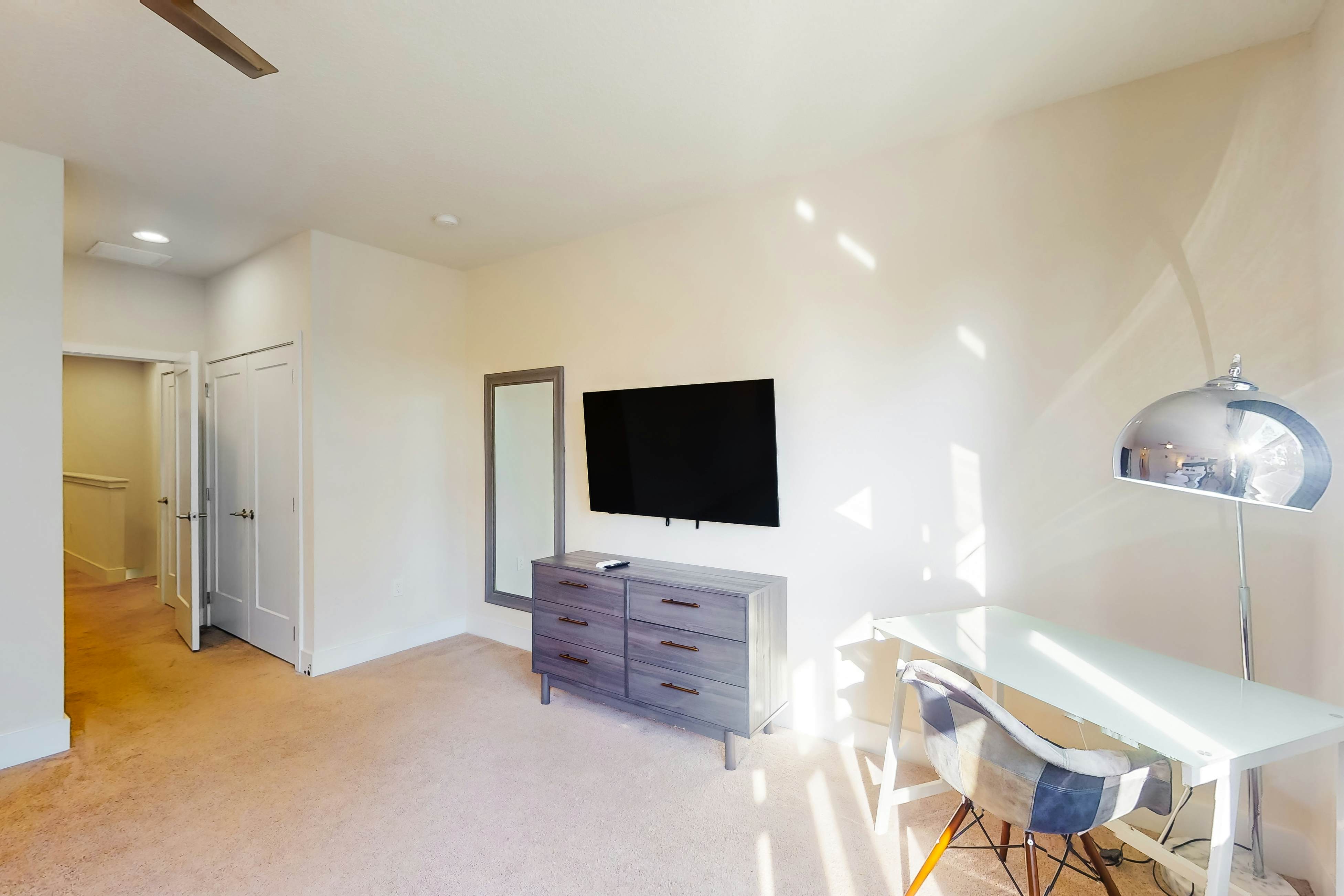 FCA107-17317-3-P - Mickey's Hidden Hideaway