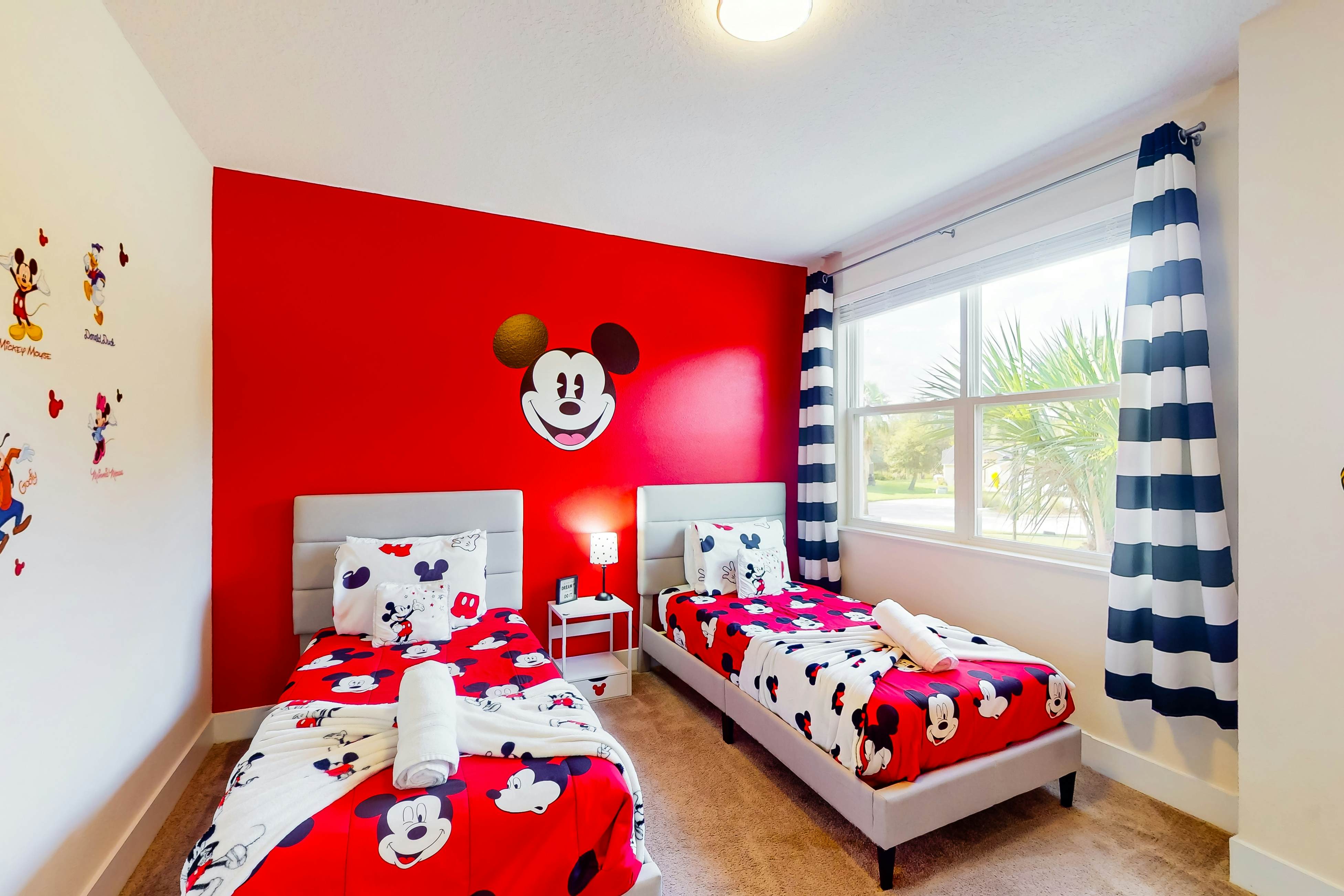 FCA107-17317-3-P - Mickey's Hidden Hideaway