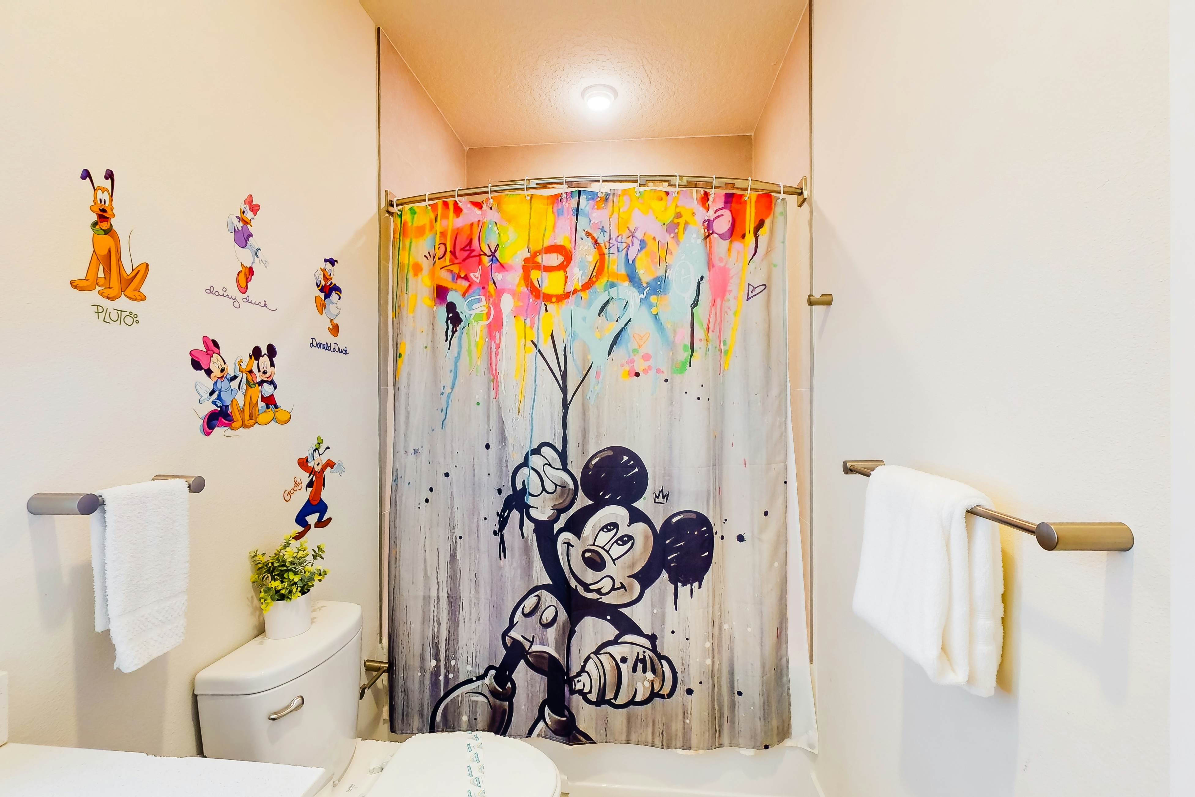 FCA107-17317-3-P - Mickey's Hidden Hideaway