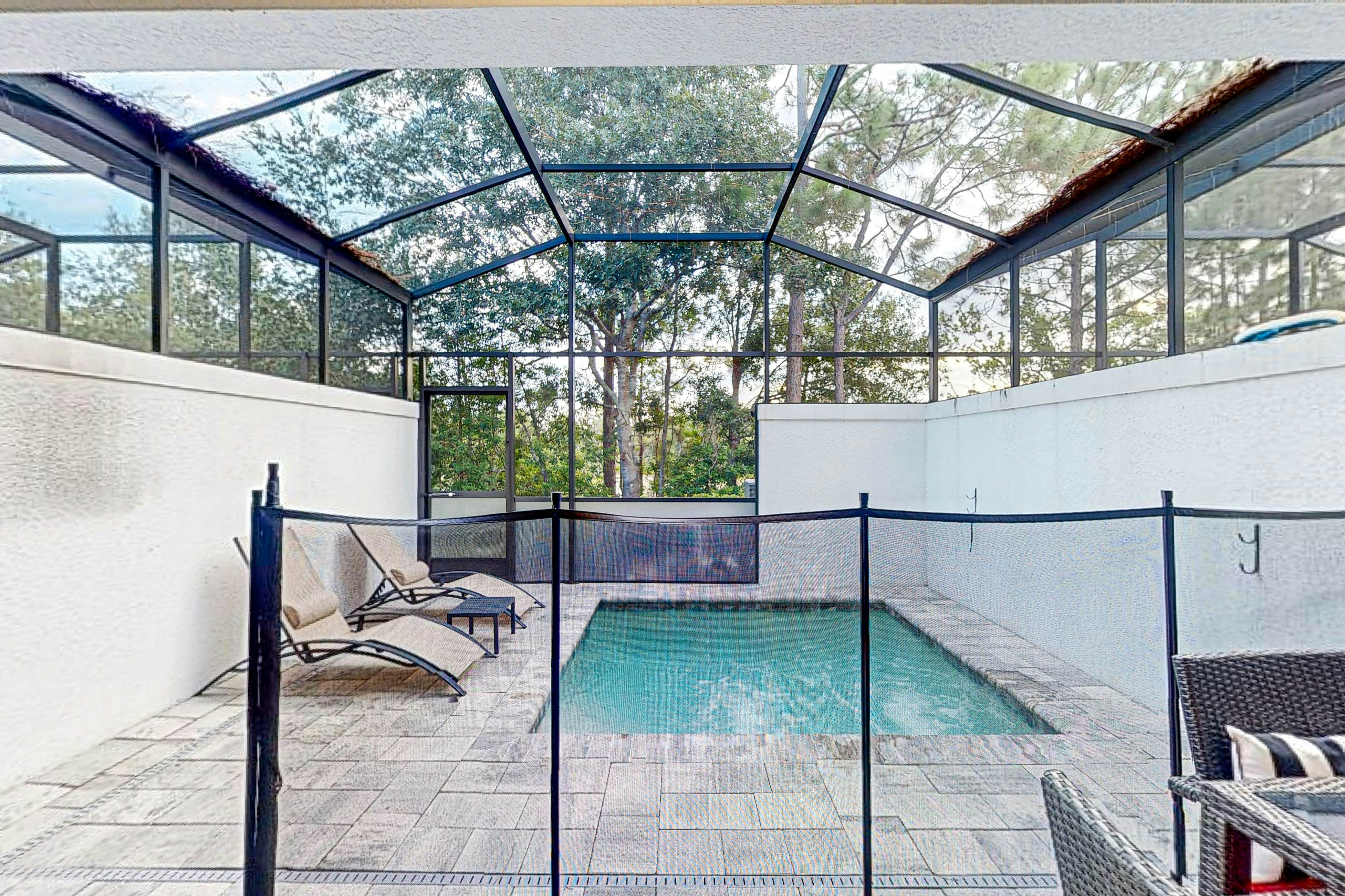 FCA107-17317-3-P - Mickey's Hidden Hideaway