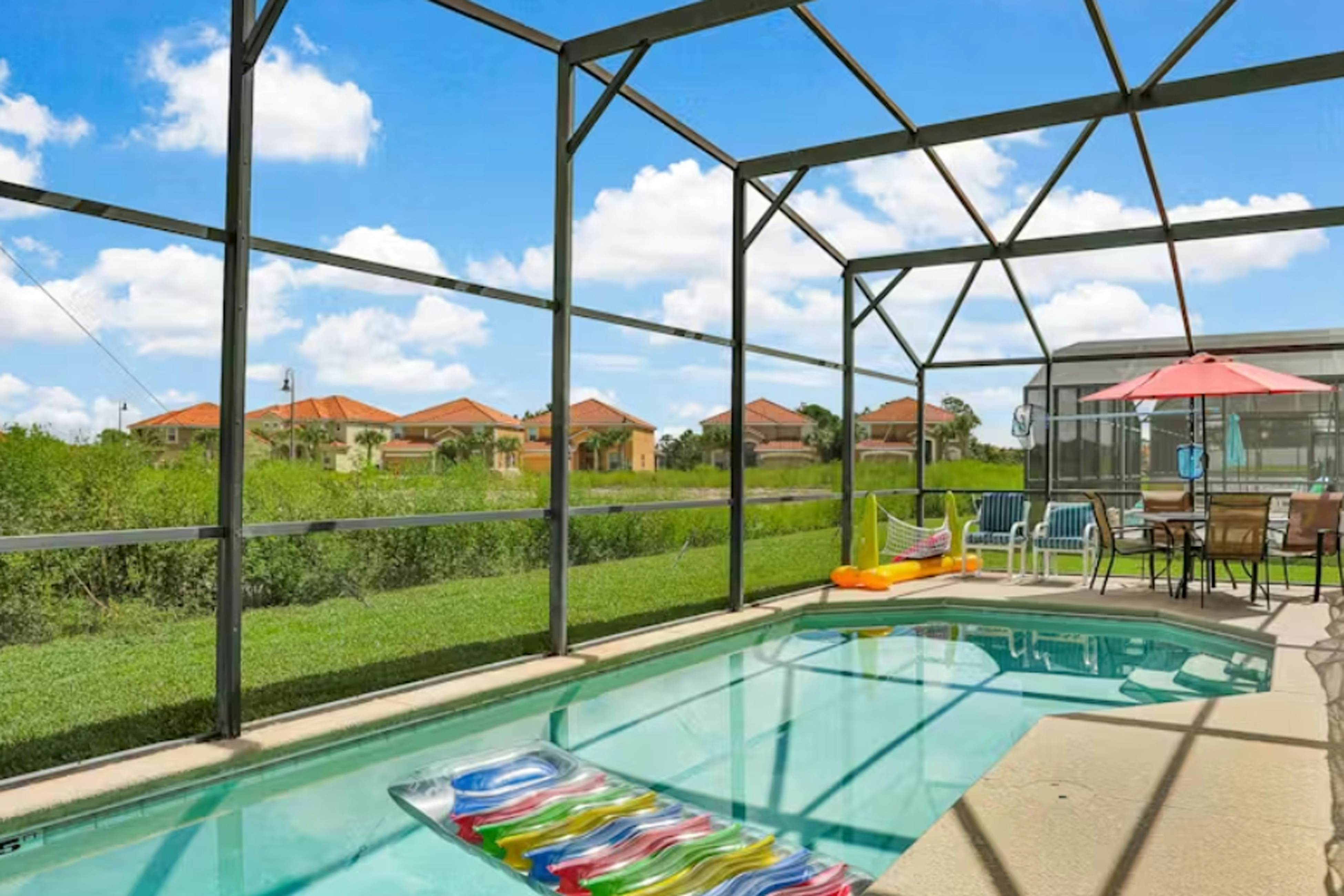 AVI101-316-5-P - 5BD Davenport Spacious Family Retreat