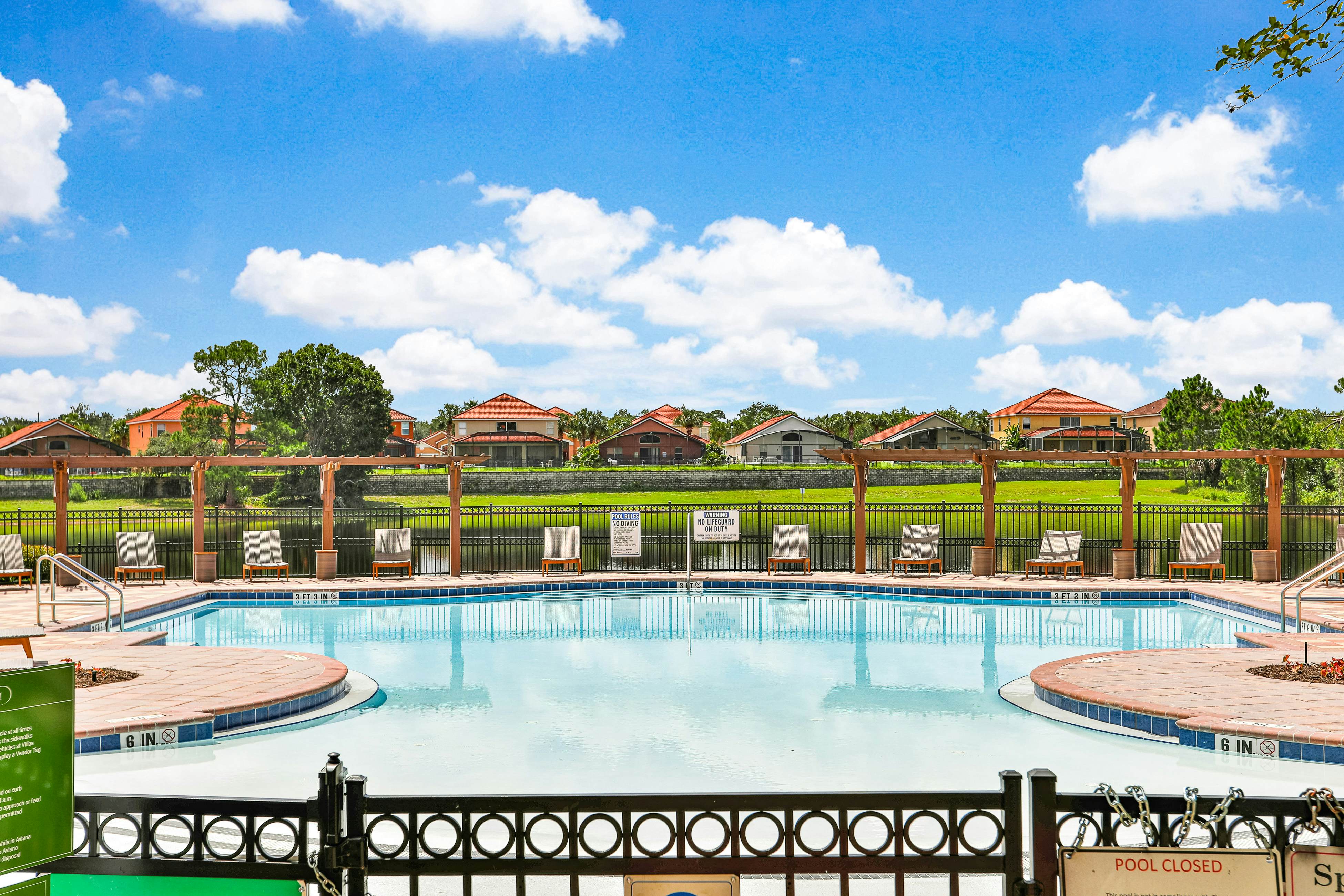 AVI101-316-5-P - 5BD Davenport Spacious Family Retreat