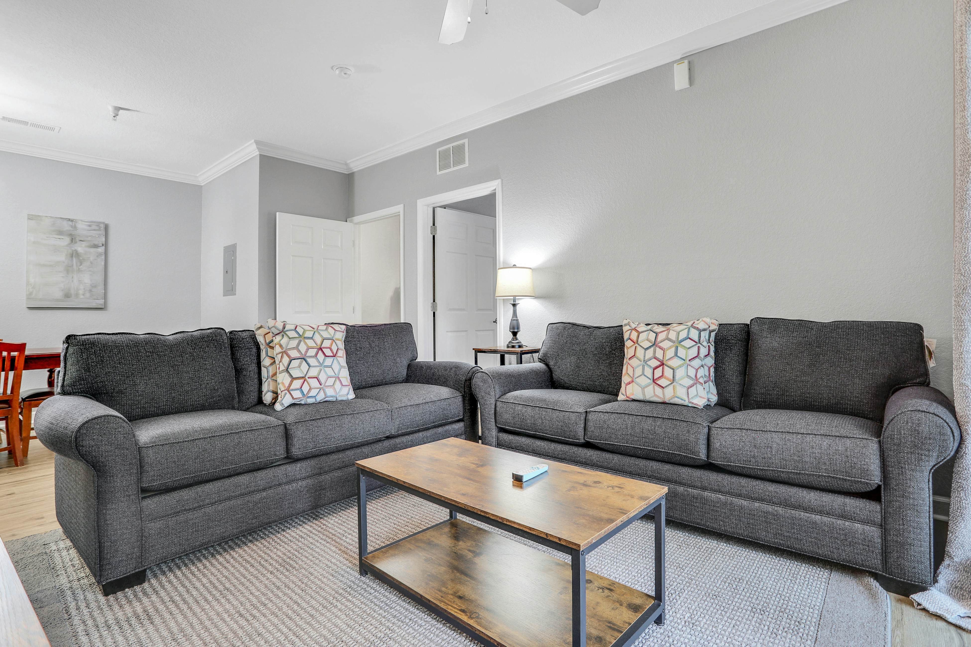 TUS105-8000-4102-2-Cozy Vibes - Tuscana Resort