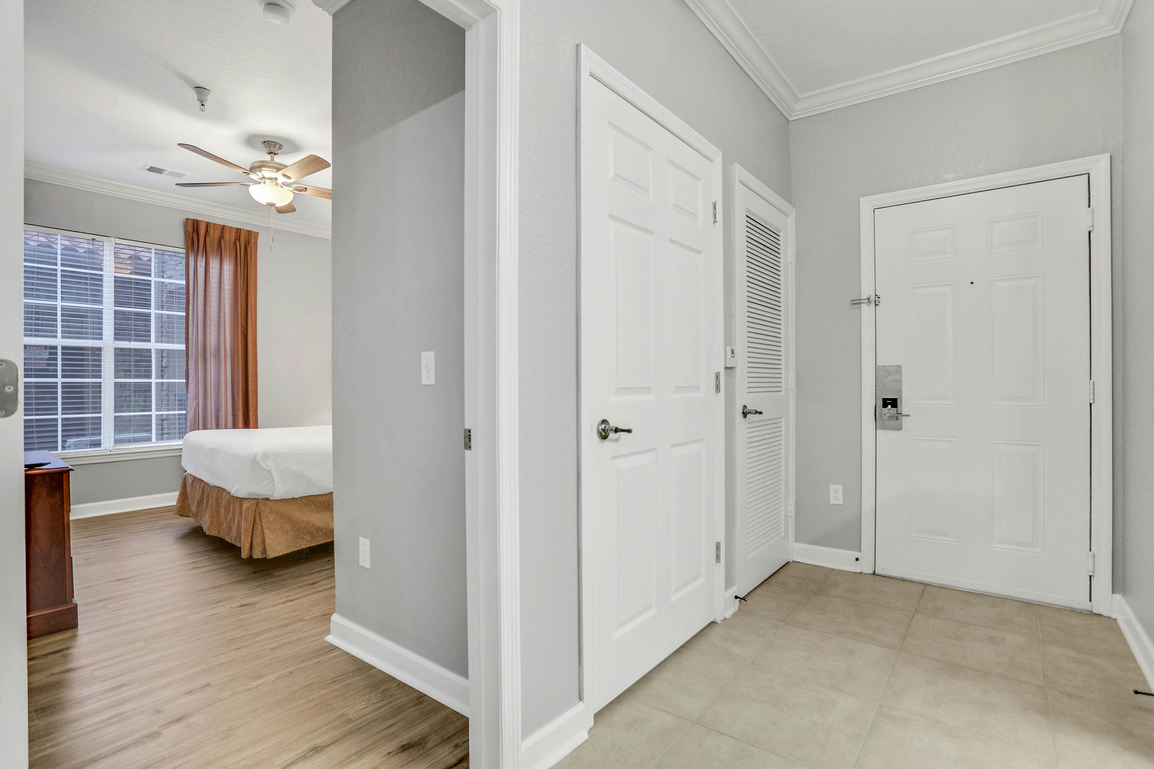 TUS105-8000-4102-2-Cozy Vibes - Tuscana Resort