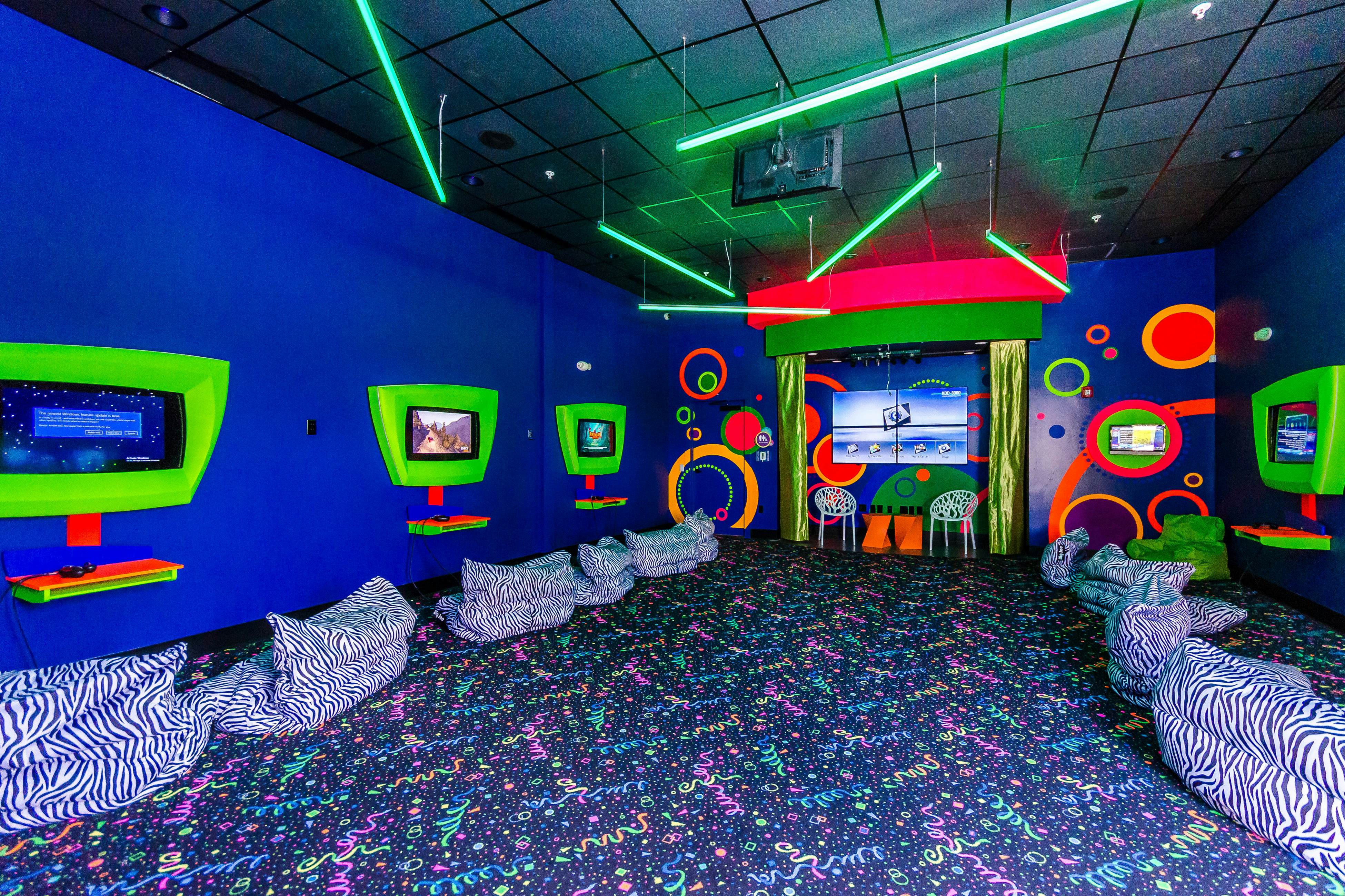 FES103-212-5-P - World's Dream - The Enclaves at Festival