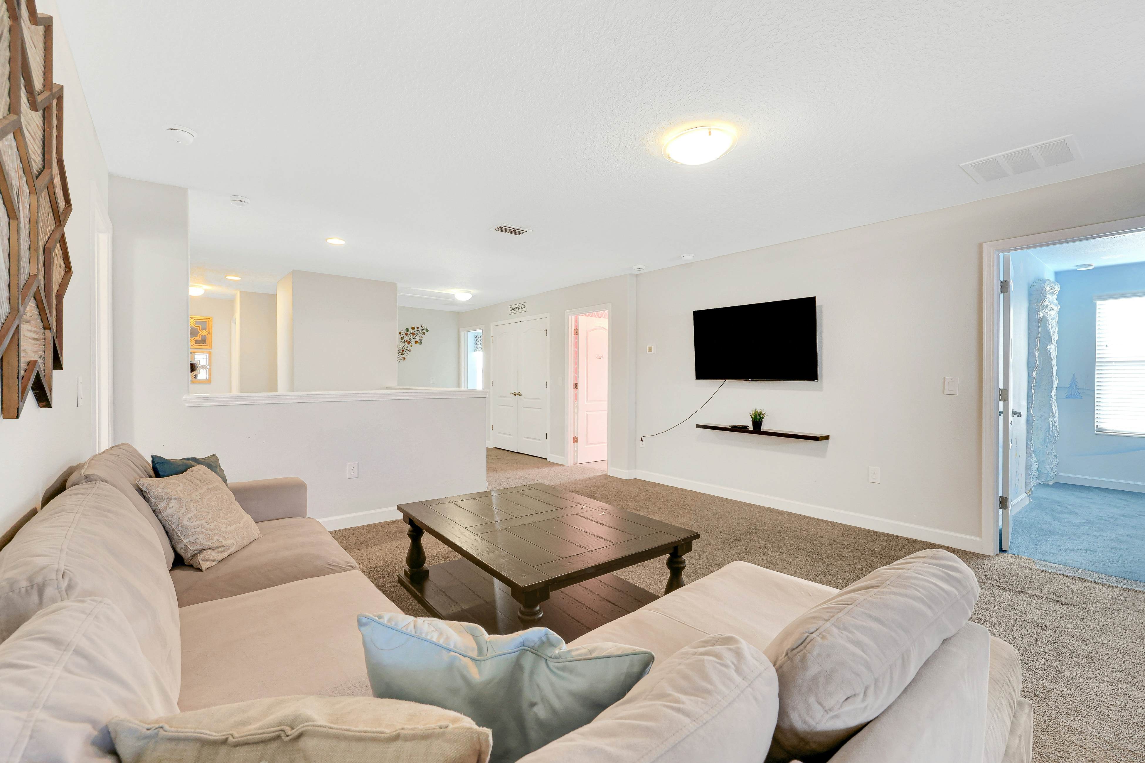 CHG131-1479-9-P - Making Magic on Moon Valley