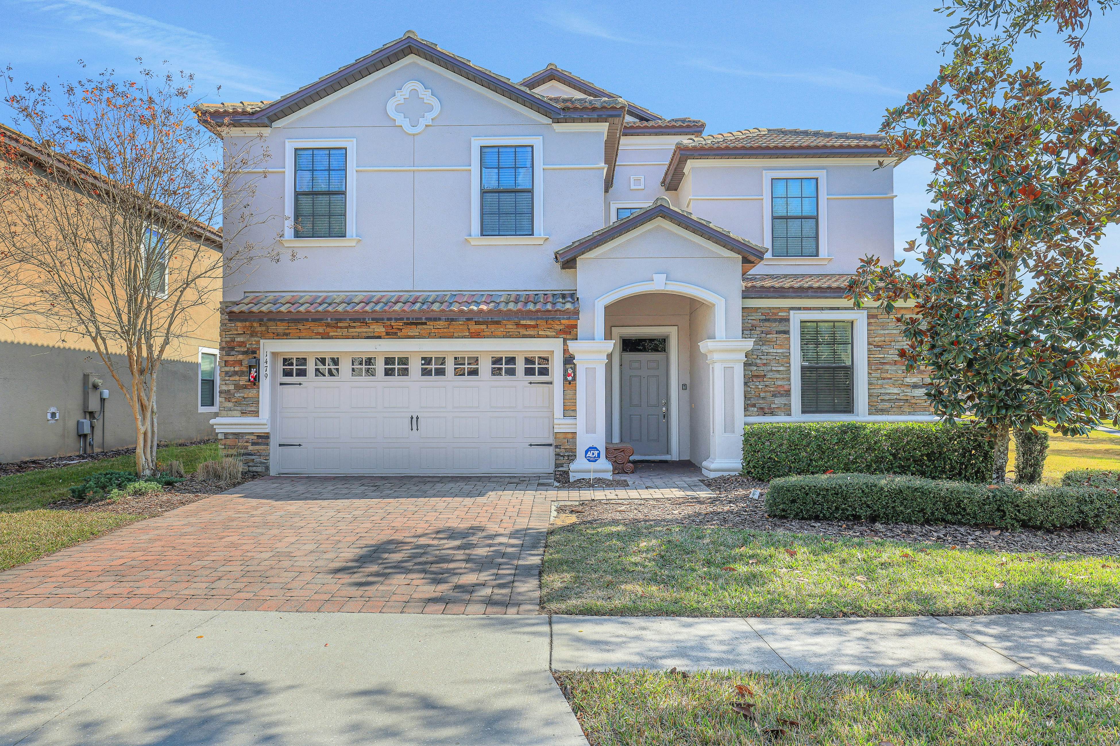 CHG131-1479-9-P - Making Magic on Moon Valley