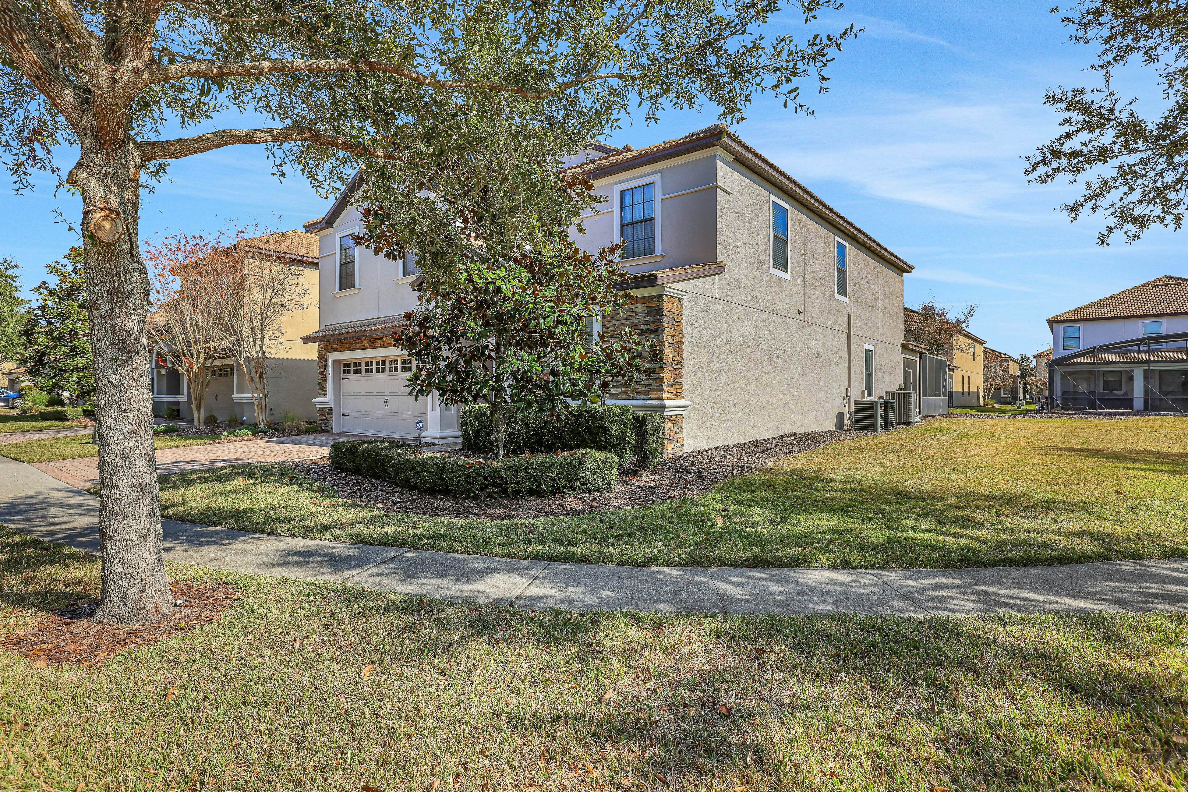 CHG131-1479-9-P - Making Magic on Moon Valley