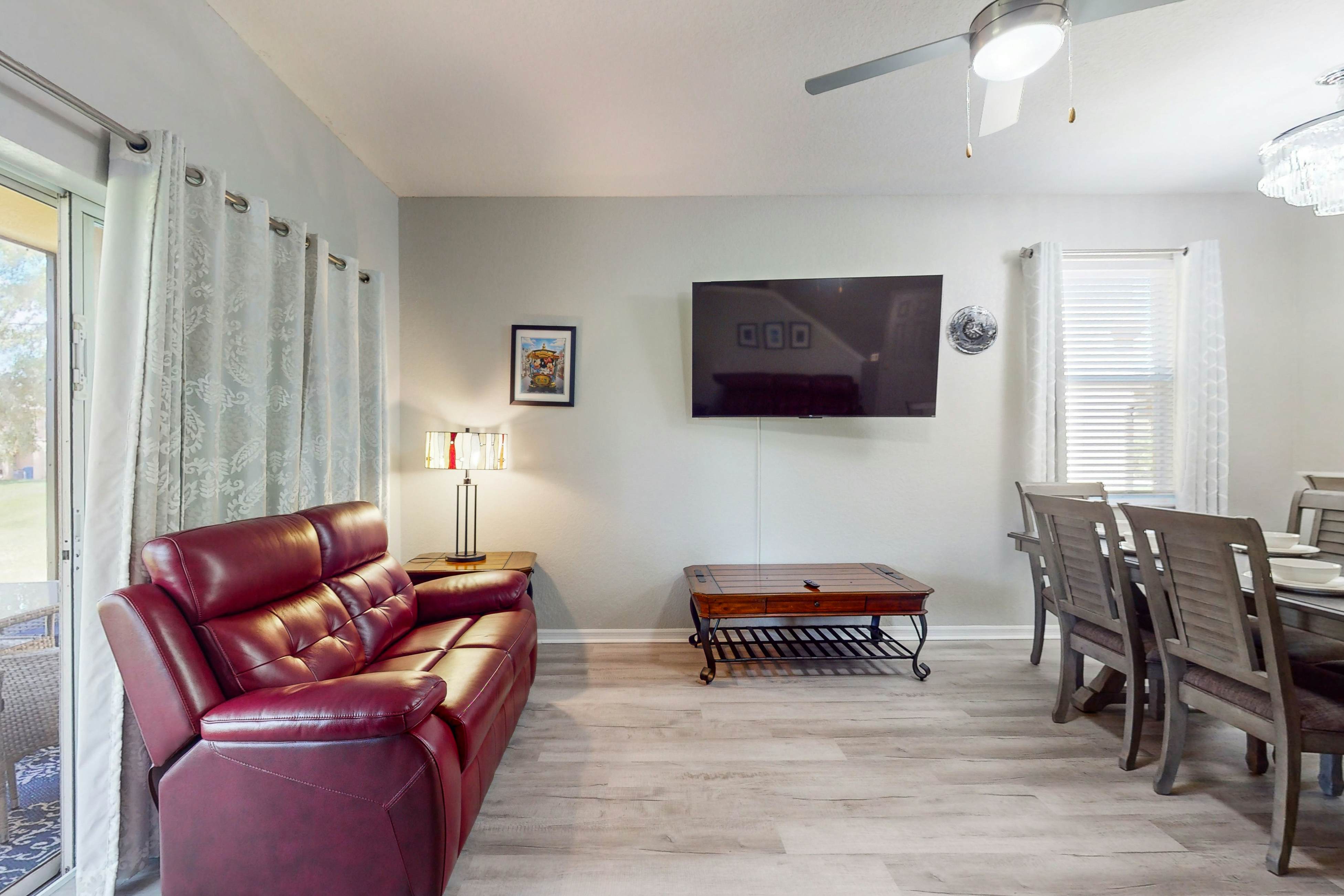 RGP112-2633-4 - Regal Palms Villa