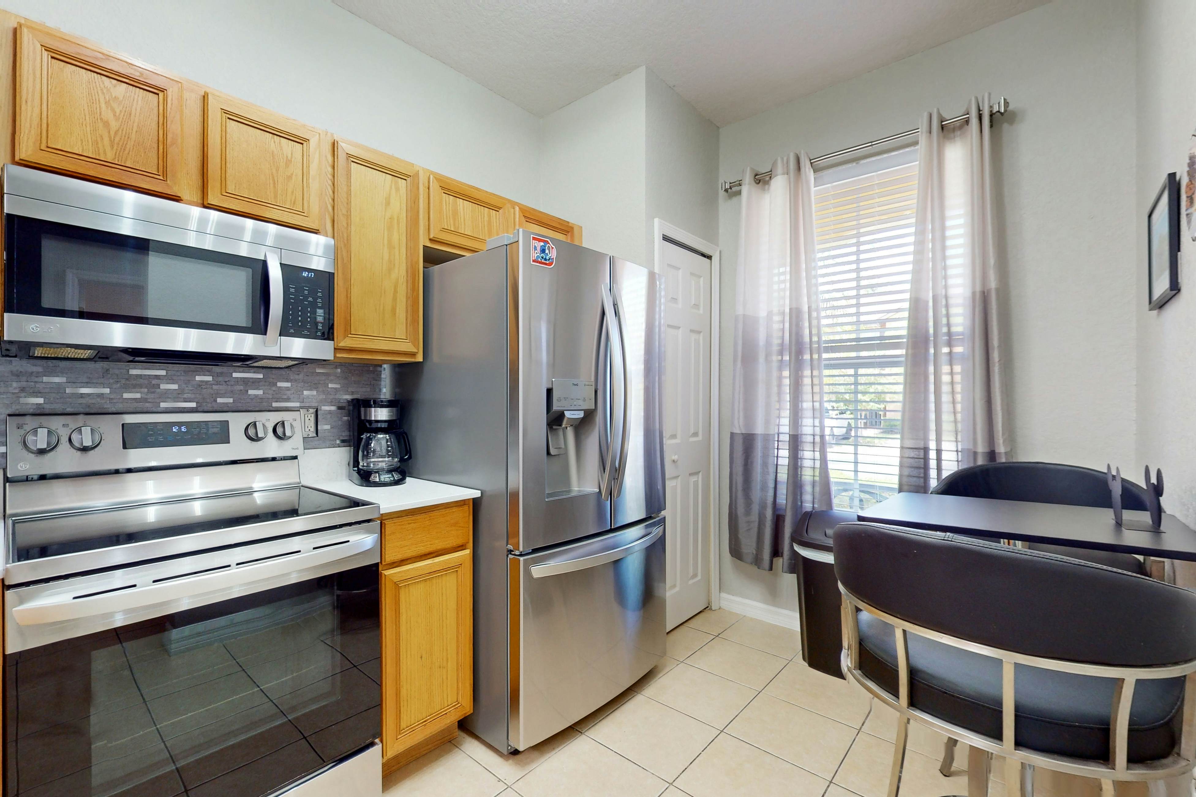 RGP112-2633-4 - Regal Palms Villa