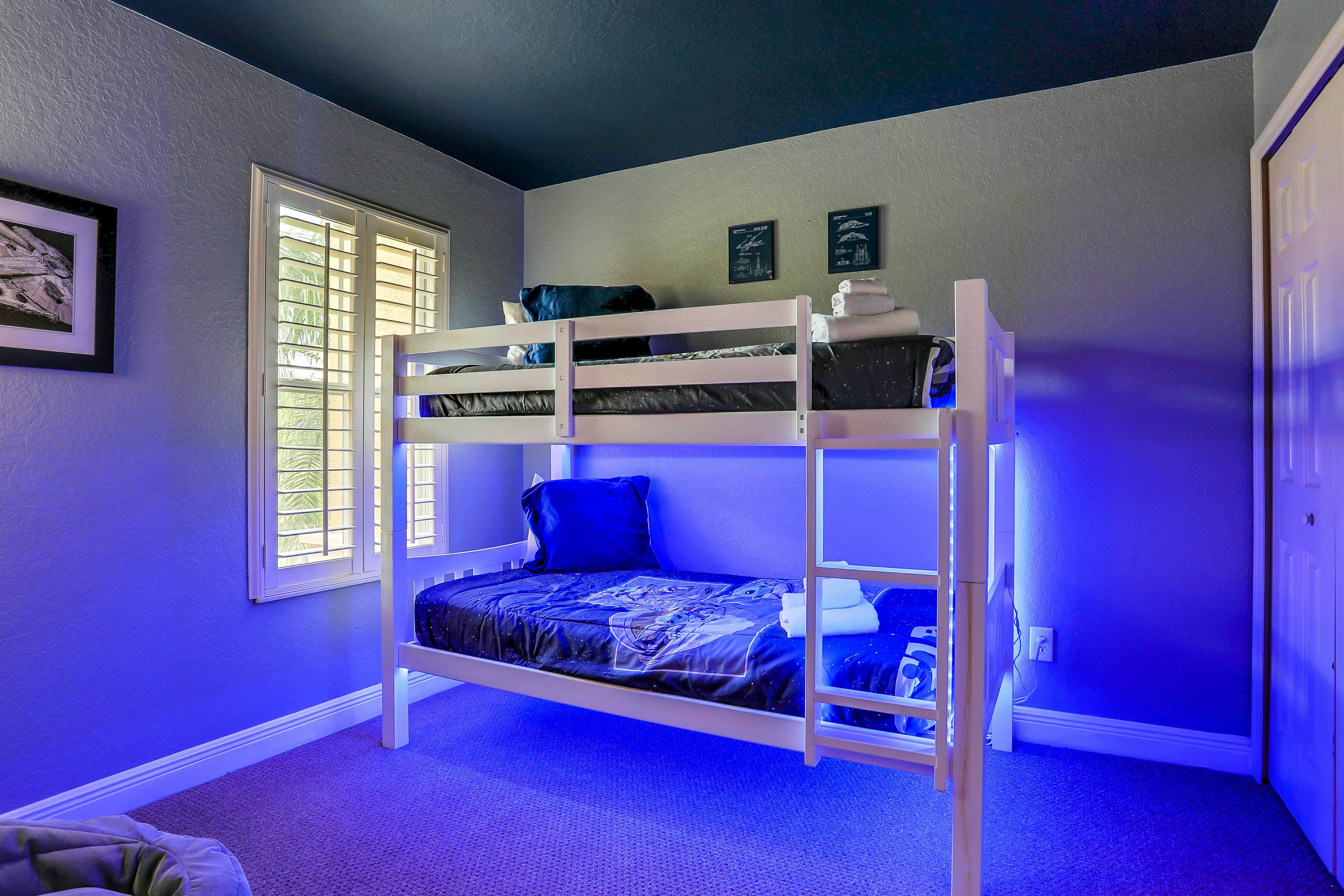 RGP107-3244-4 - Mermaid Cove