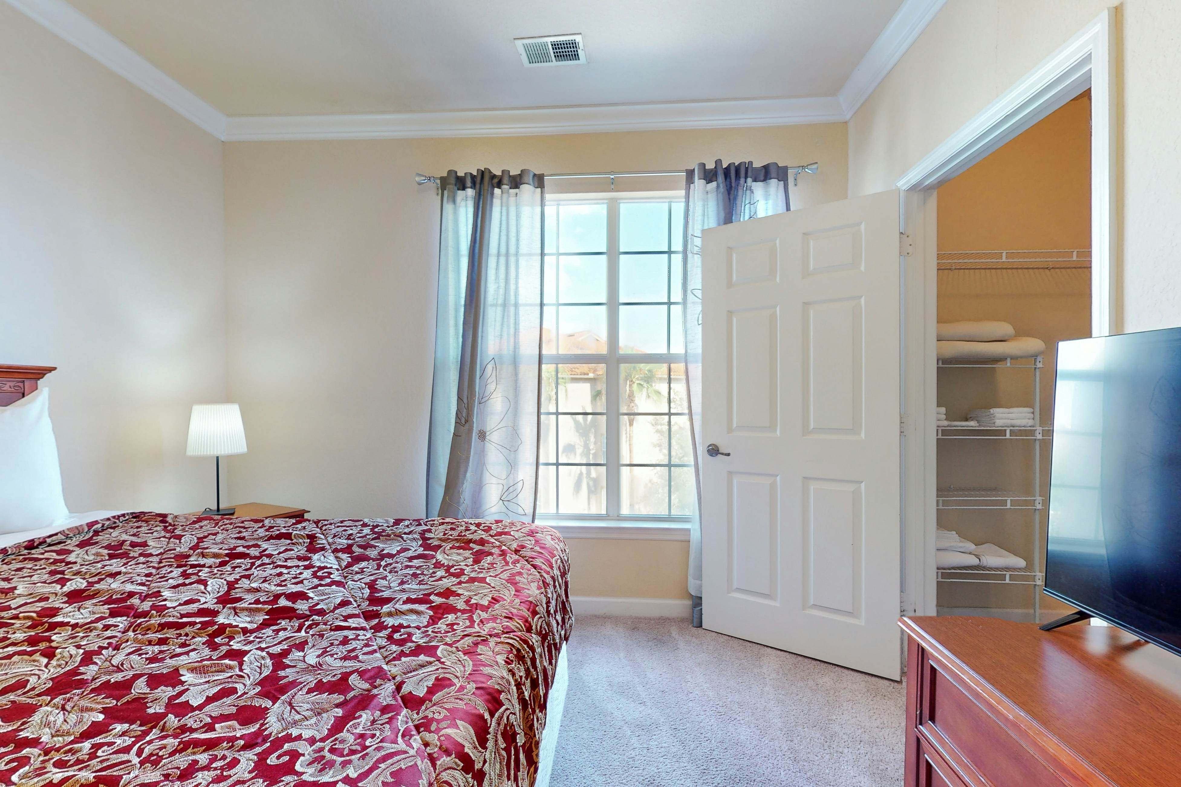 TUS107-1370-2407-2 - Tuscana Tranquility