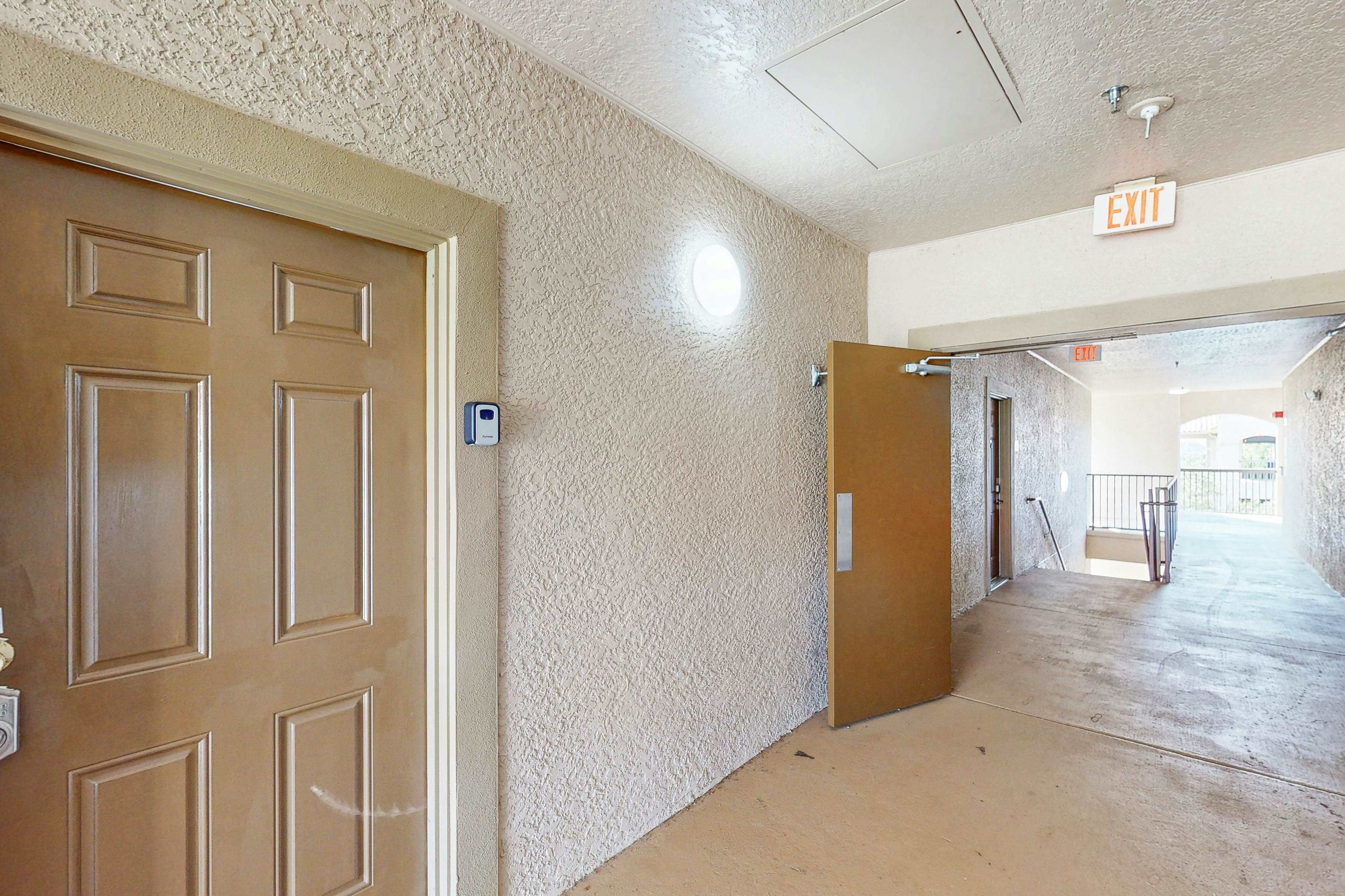 TUS107-1370-2407-2 - Tuscana Tranquility