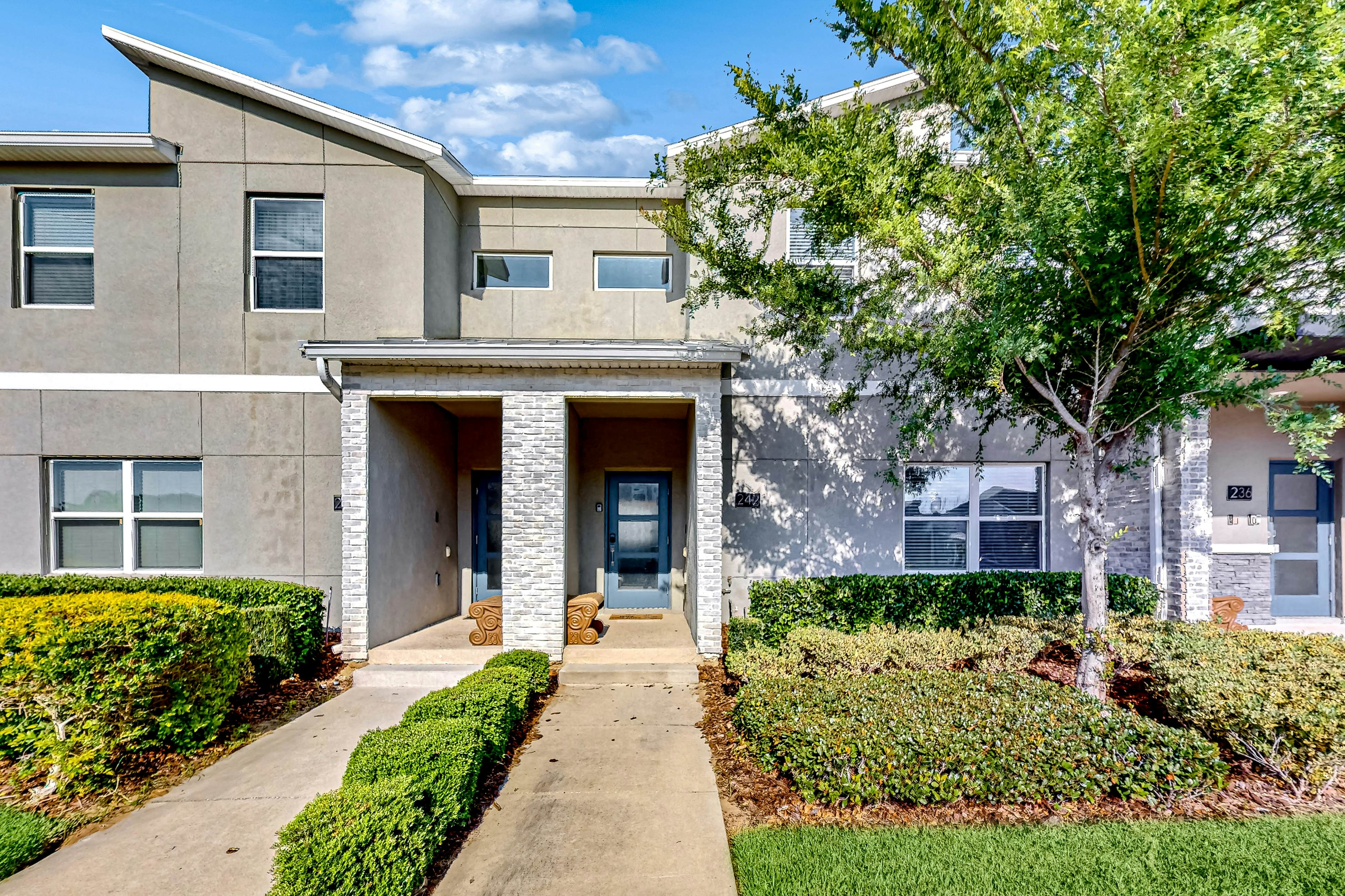 CHG126-242-4-P - Enchanted Oasis