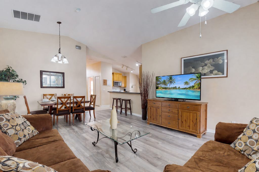 Your Florida Getaway for Fun, Pool, and Games, not far from Disney