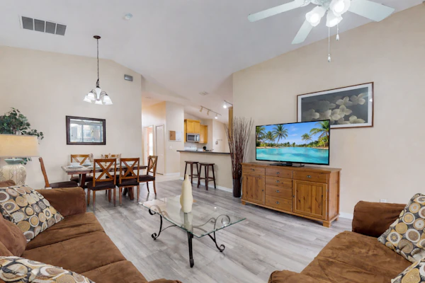 Your Florida Getaway for Fun, Pool, and Games, not far from Disney