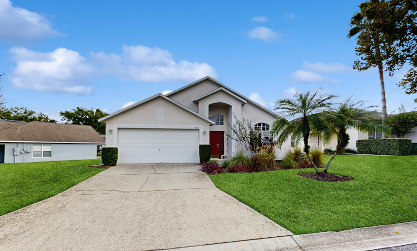 Cozy home with private pool, billiards, central AC and enclosed yard