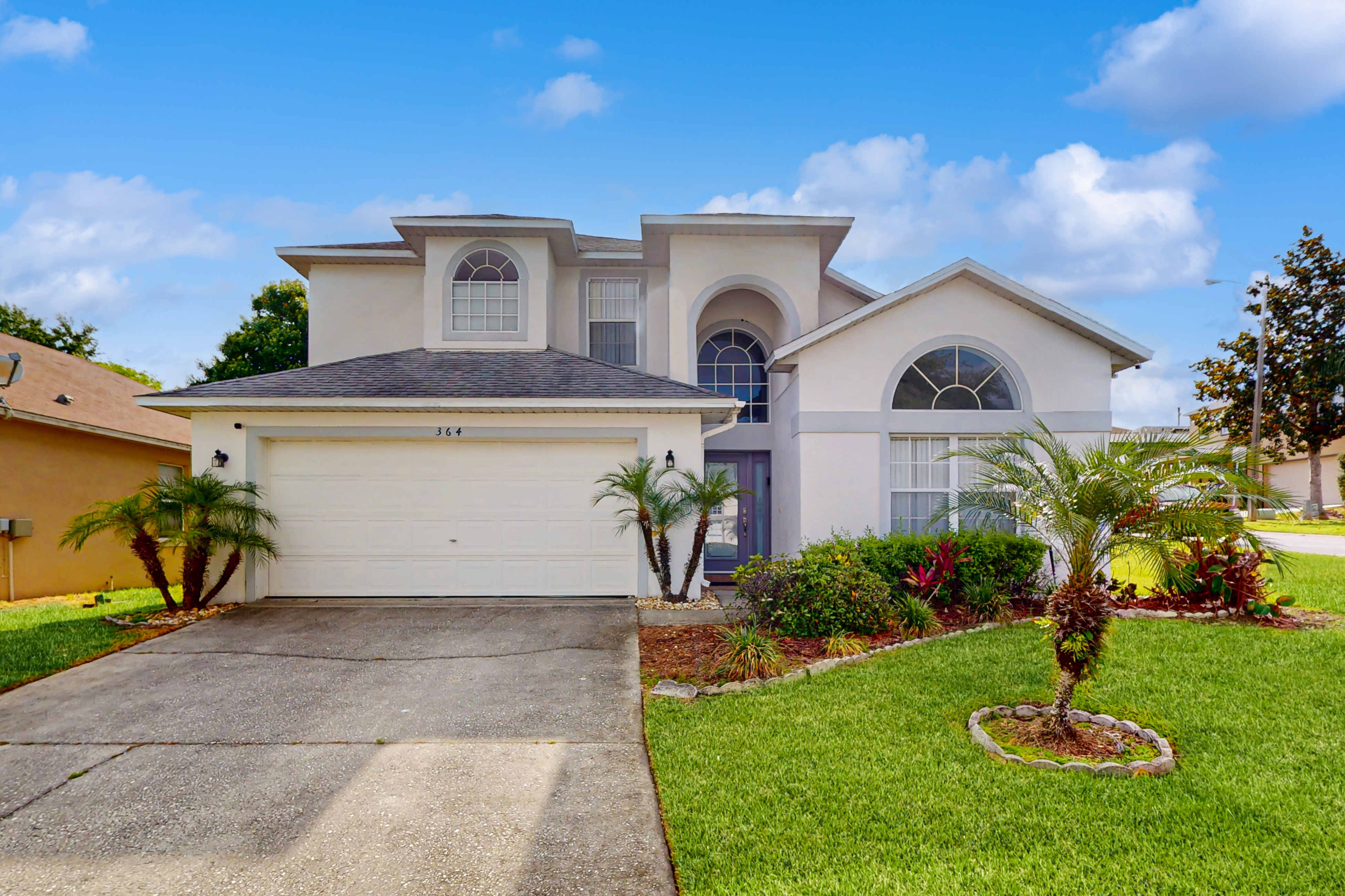 FCA102-364-4 - 4 Corners Getaway