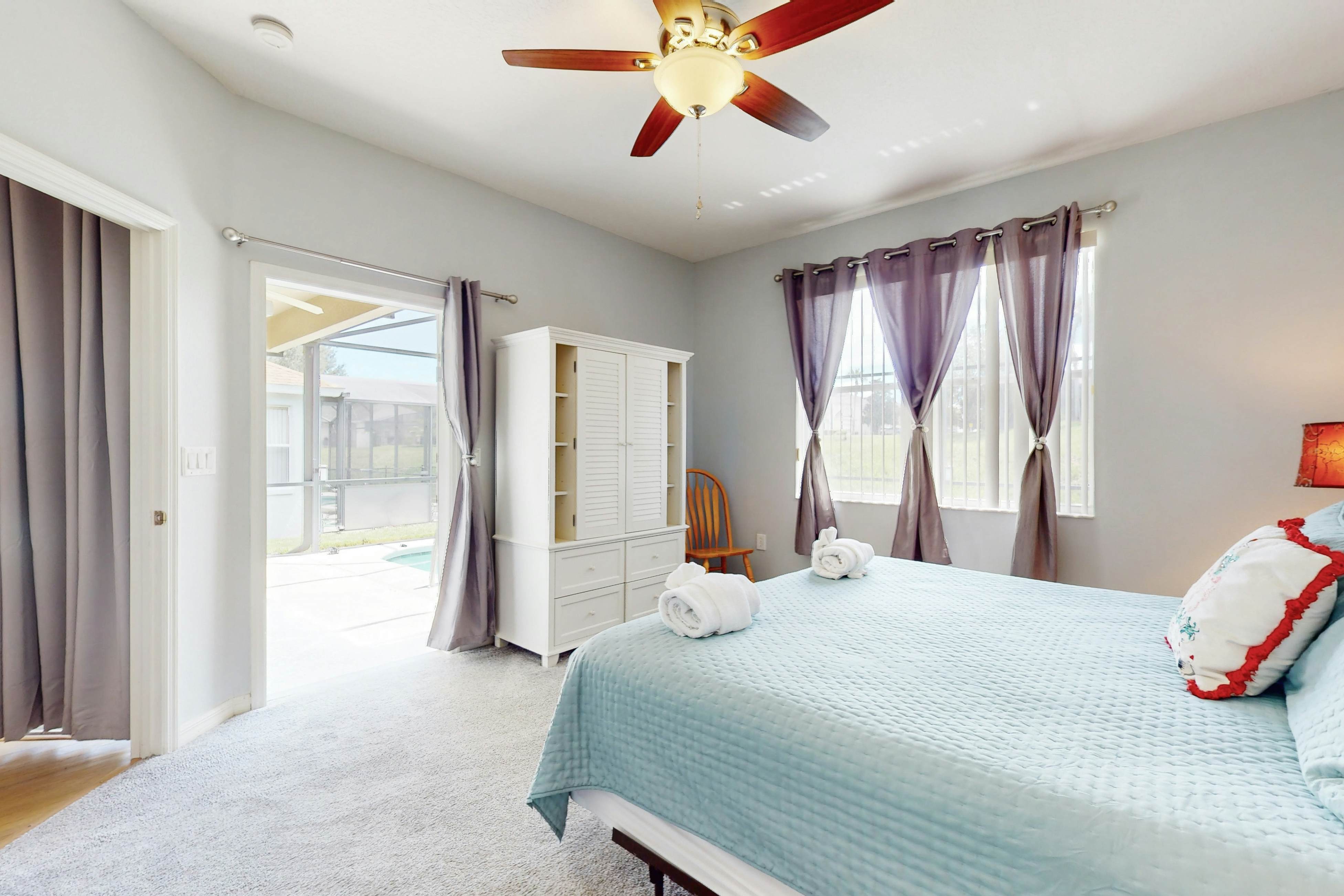 CBP102-416-4-P - Blue Sweet Haven