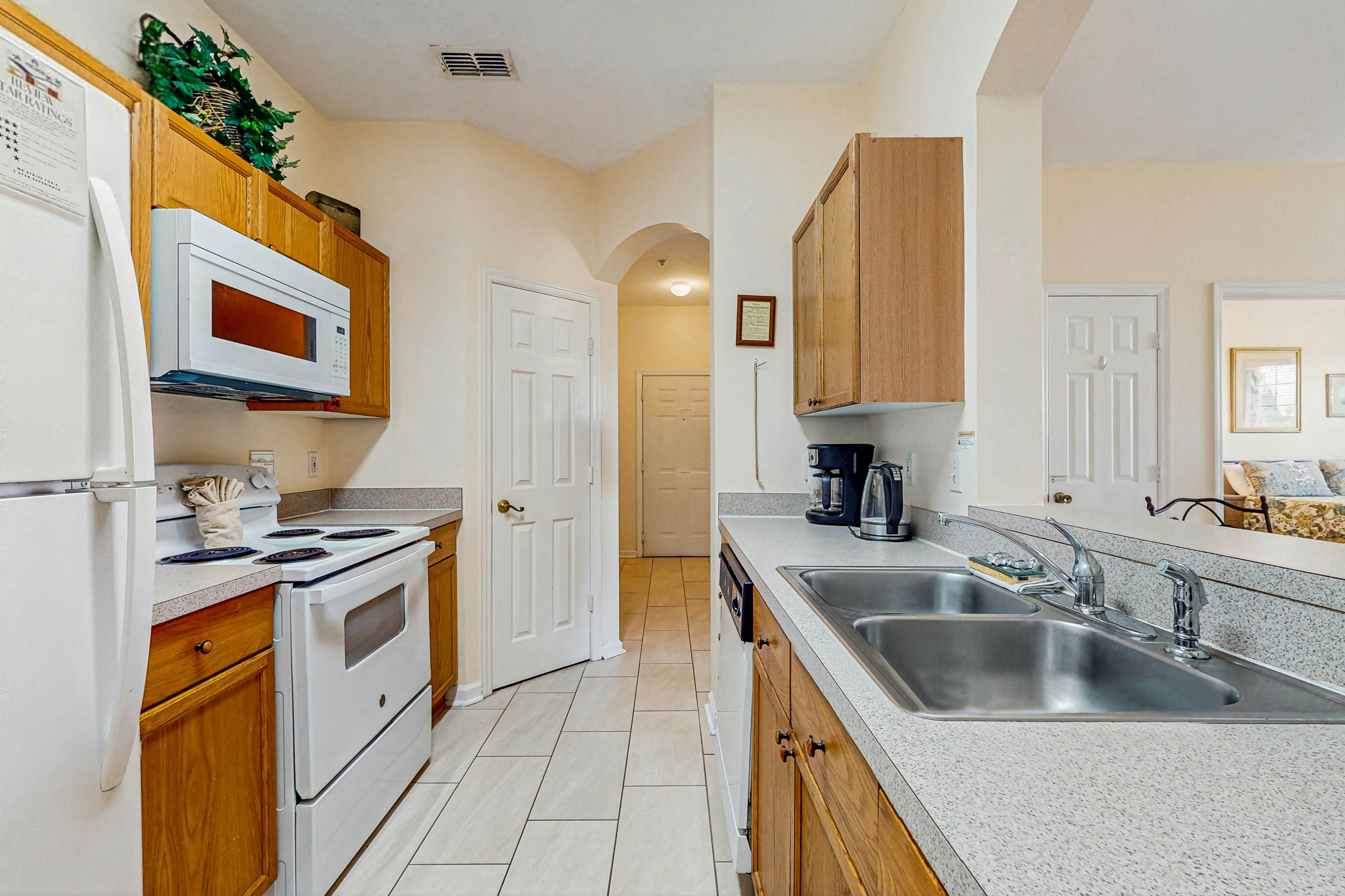 WP103-8105-105-3-Coconut Cool - Windsor Palms