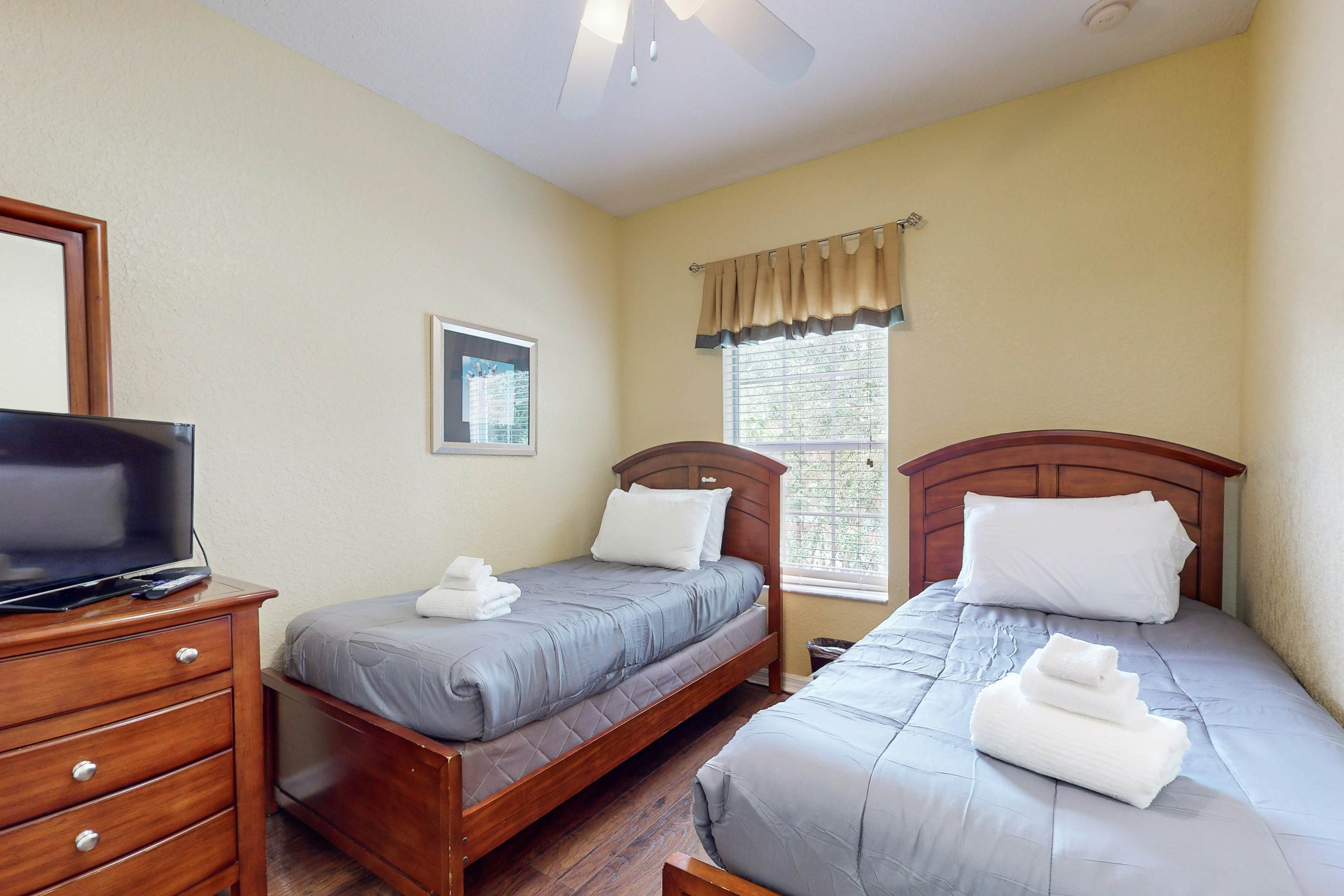 CCR101-2342-4 - Blissful Getaway - Coral Cay Resort