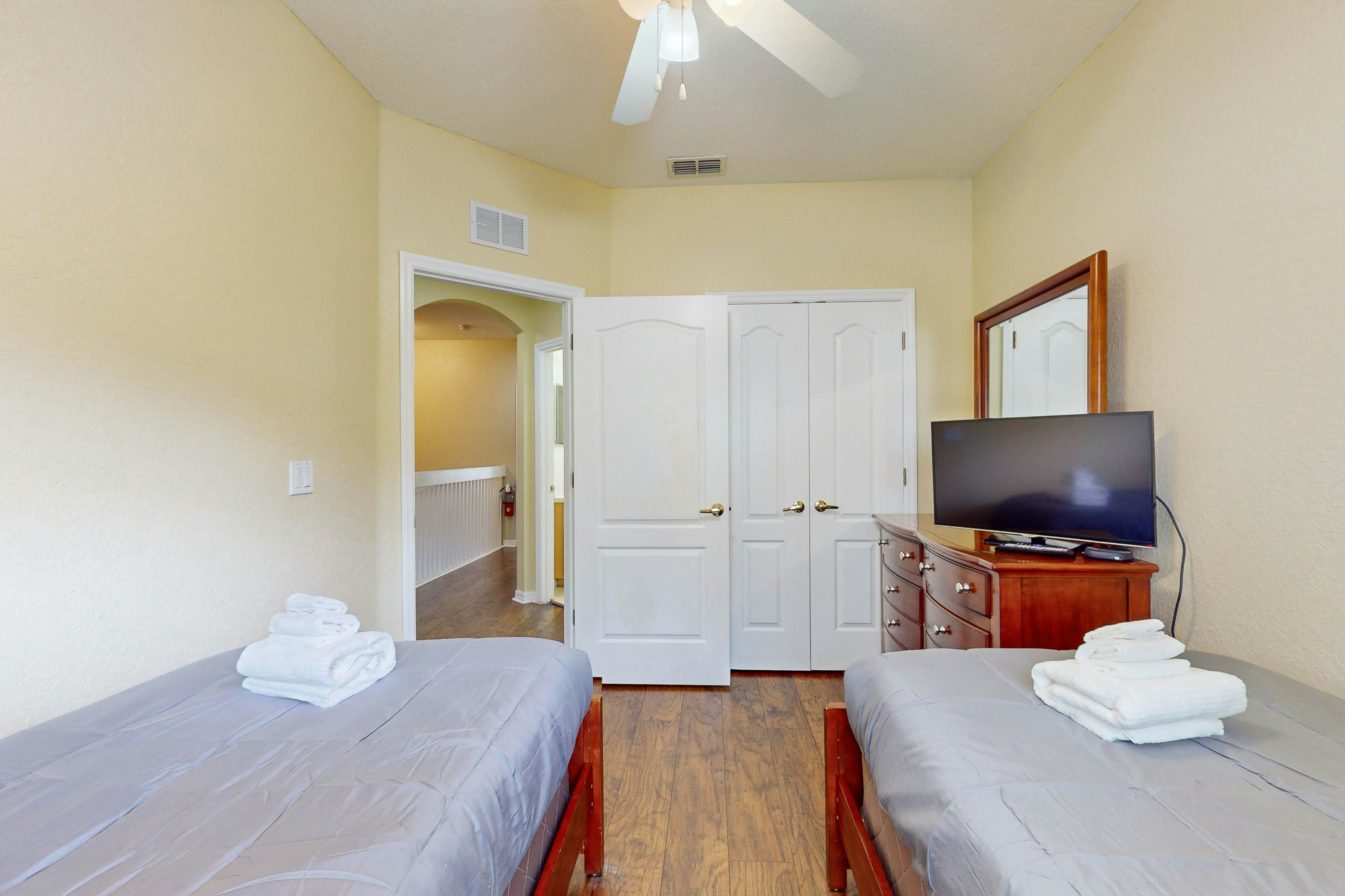 CCR101-2342-4 - Blissful Getaway - Coral Cay Resort