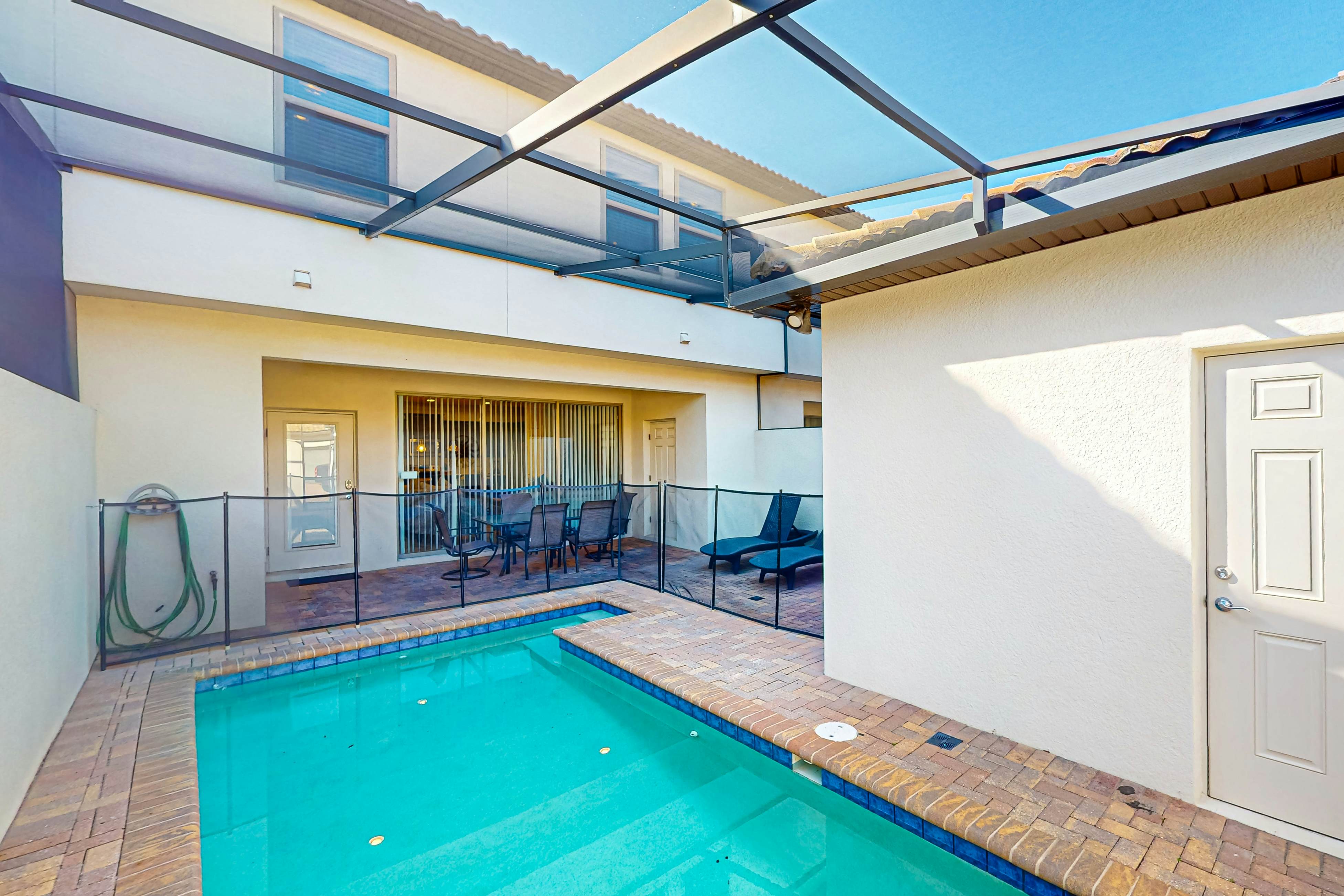 WW117-2011-5-P - Majorca Retreat - Windsor at Westside