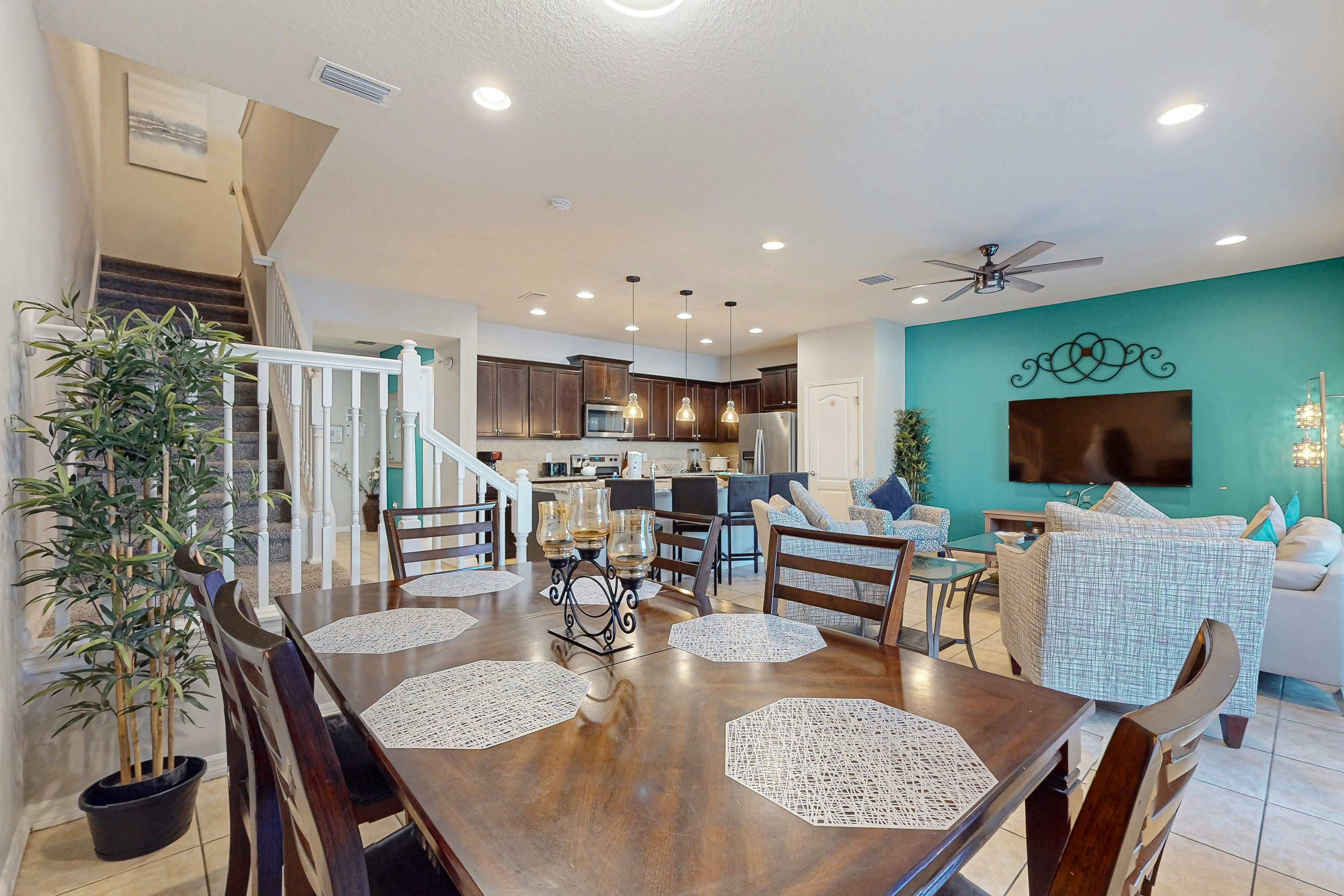 WW117-2011-5-P - Majorca Retreat - Windsor at Westside