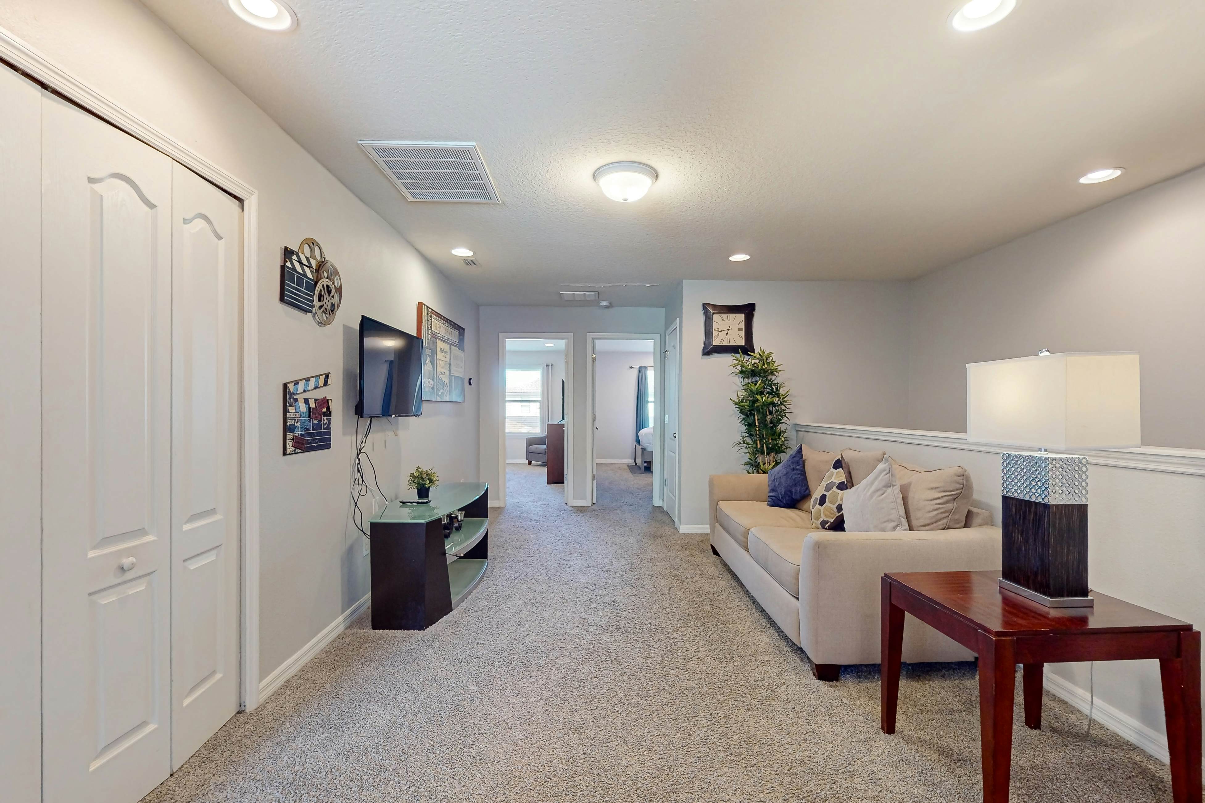 WW117-2011-5-P - Majorca Retreat - Windsor at Westside