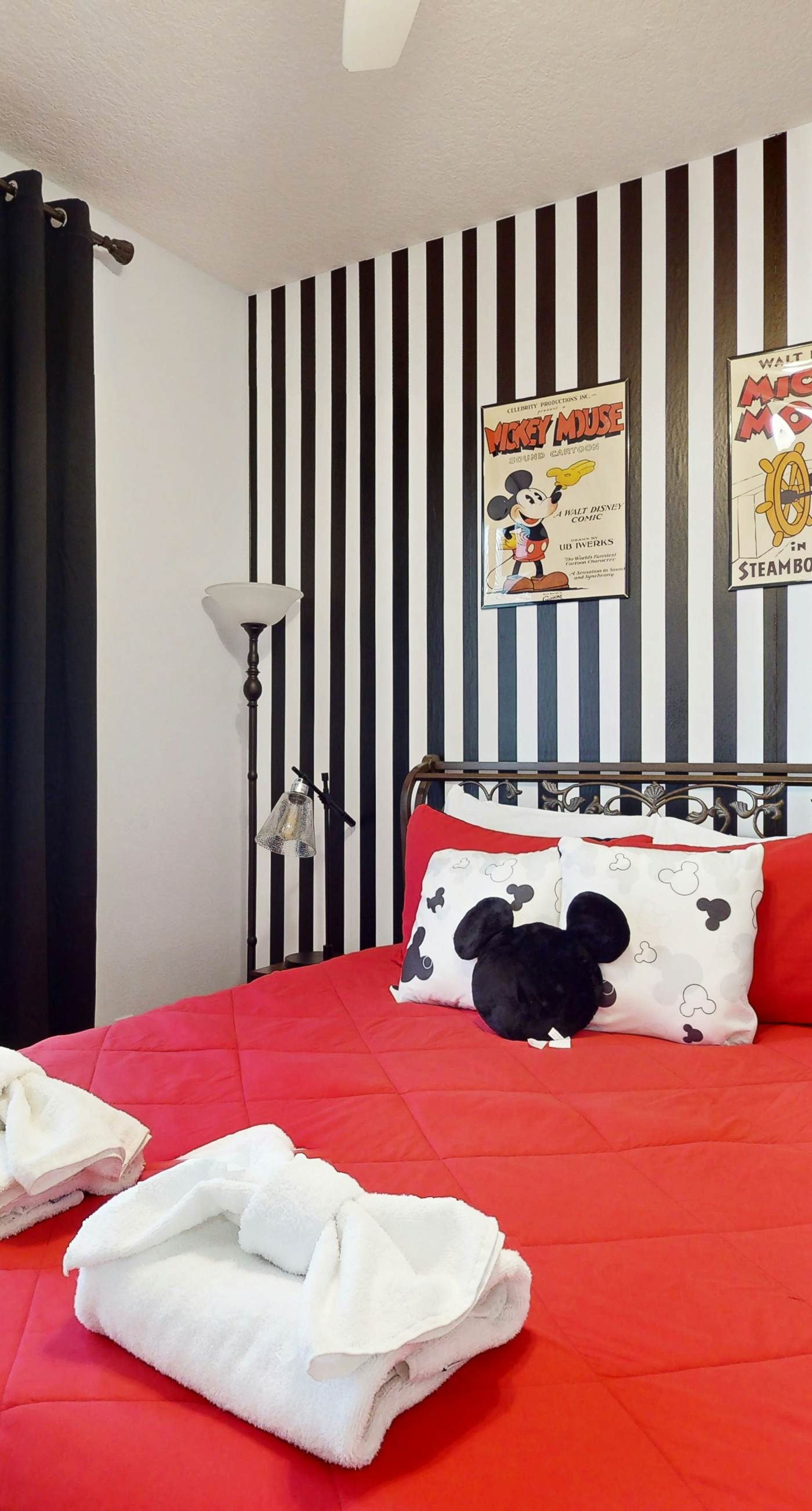 WP108-2351-3-P-Silver Palms