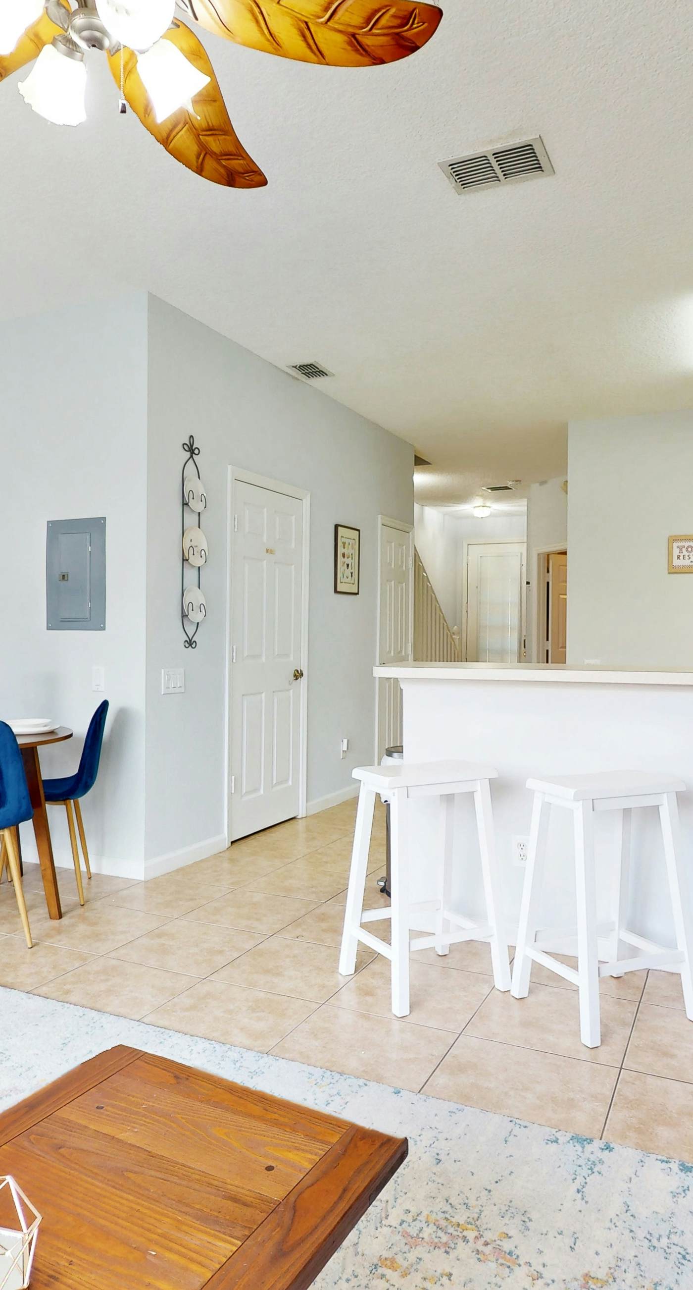 WP108-2351-3-P-Silver Palms