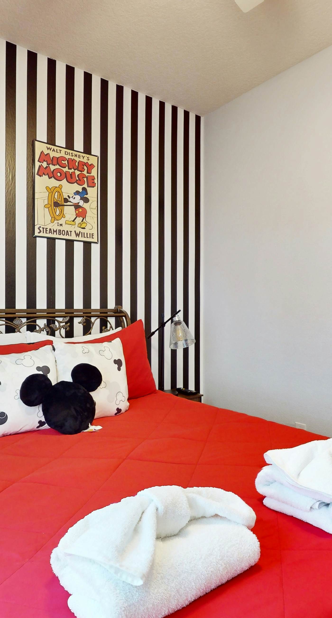 WP108-2351-3-P-Silver Palms