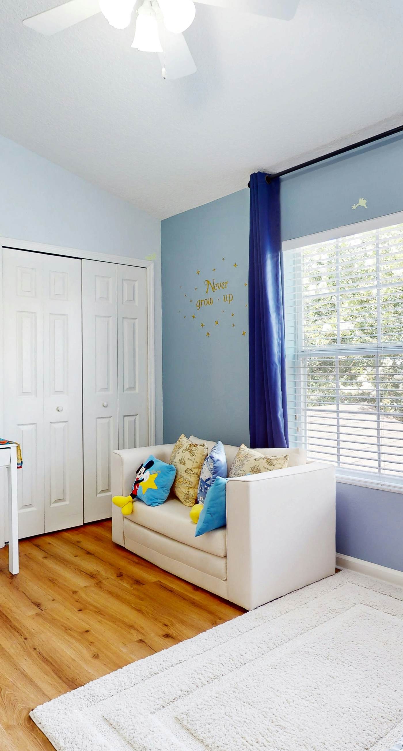 WP108-2351-3-P-Silver Palms