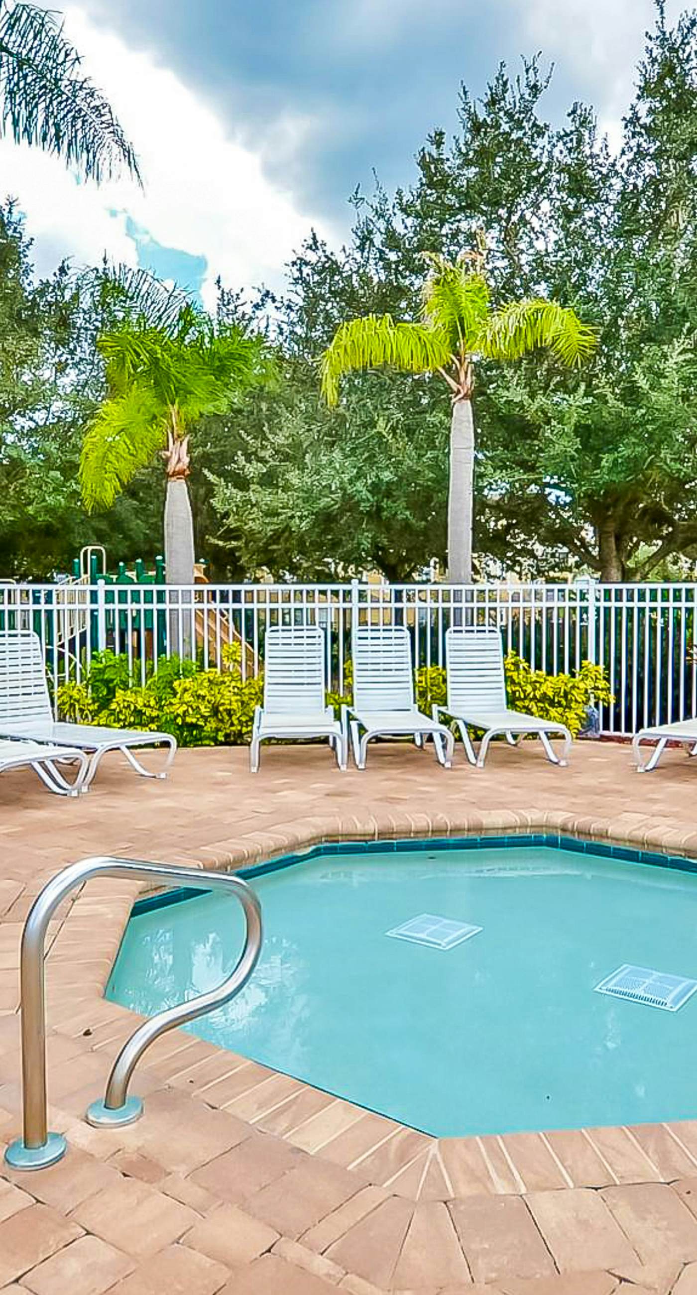 WP108-2351-3-P-Silver Palms