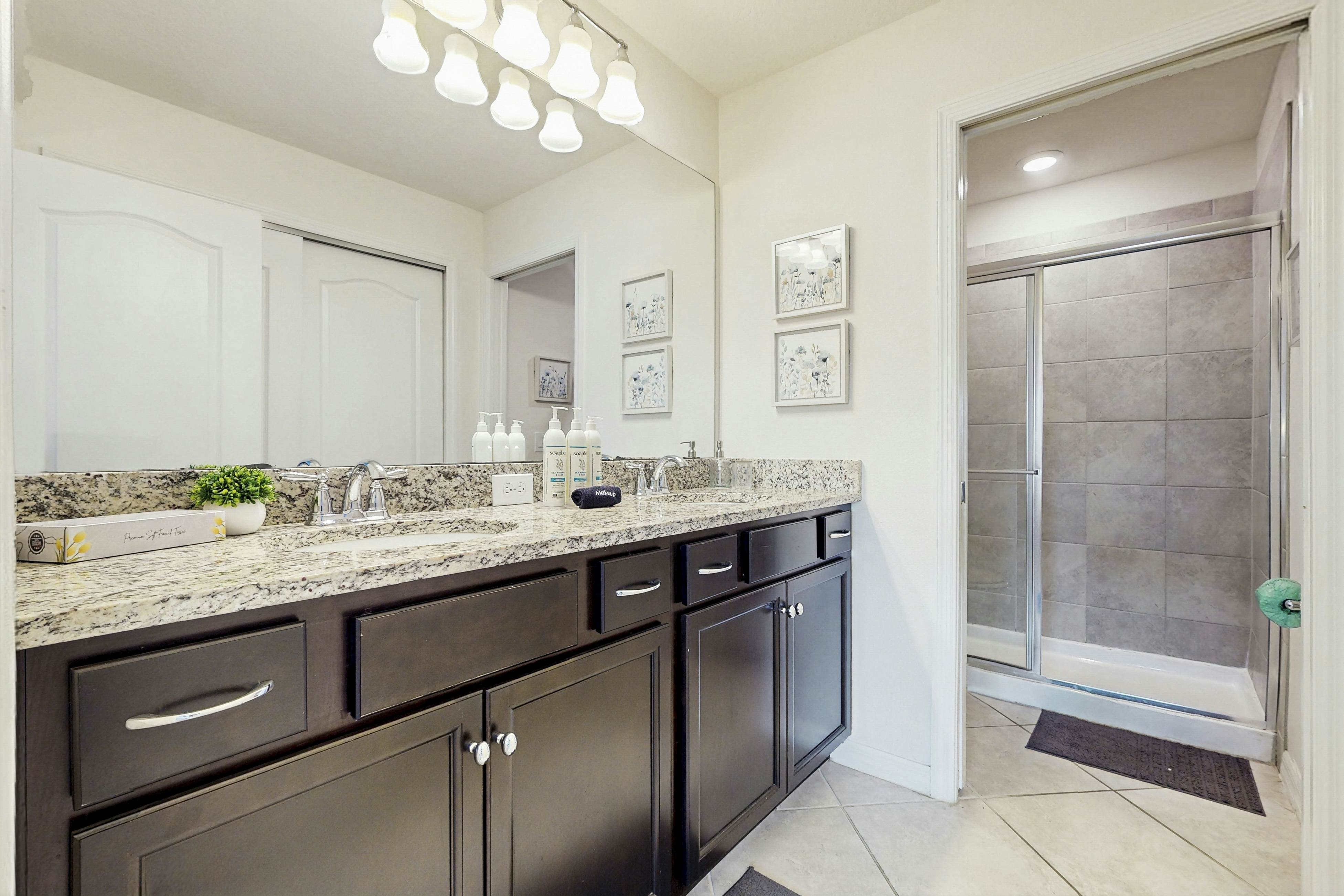 SOL113-7472-5-GP-The Oakmoss Haven