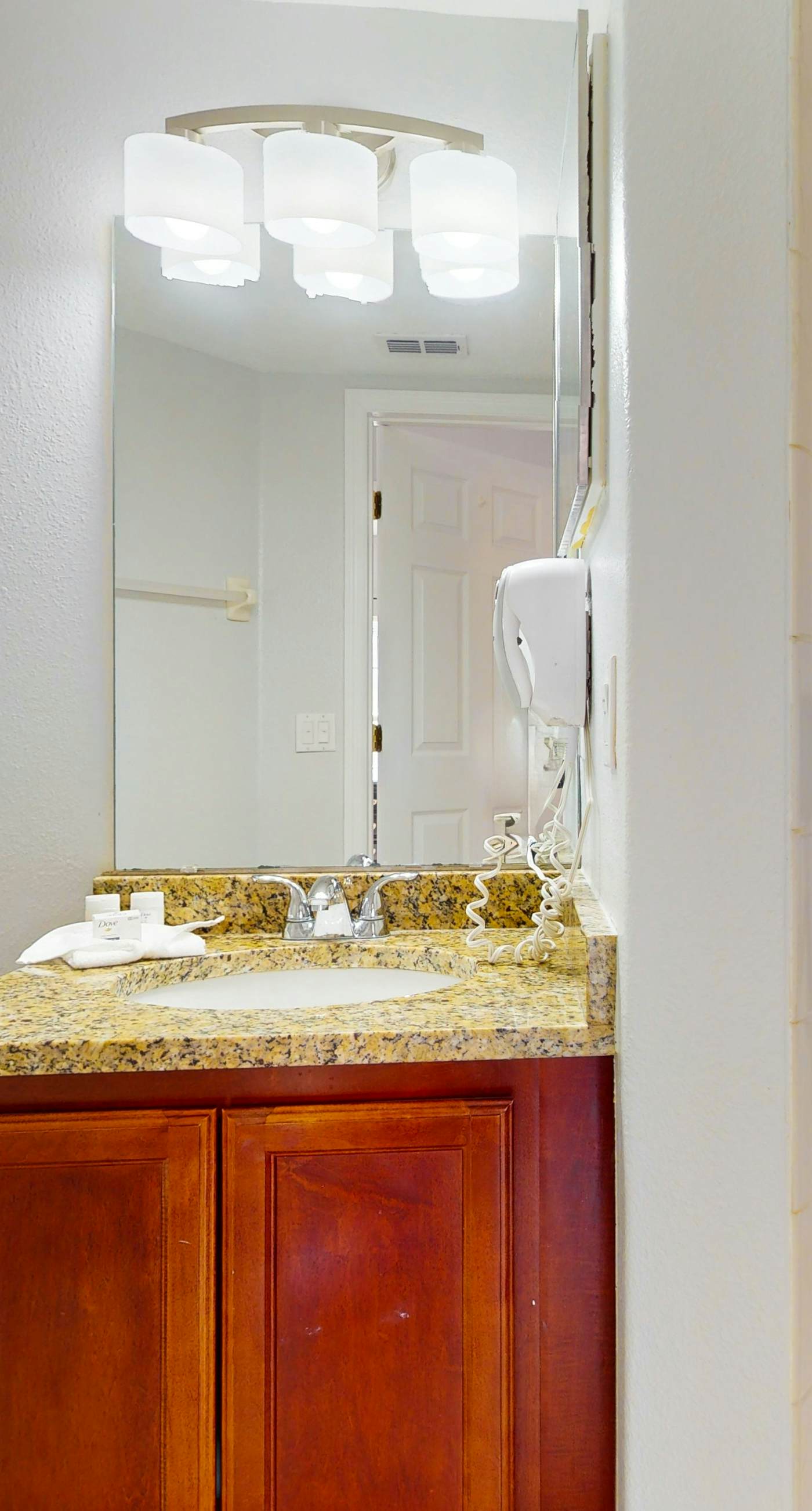 FOG101-2728-6-P - Enchanted Designer Retreat