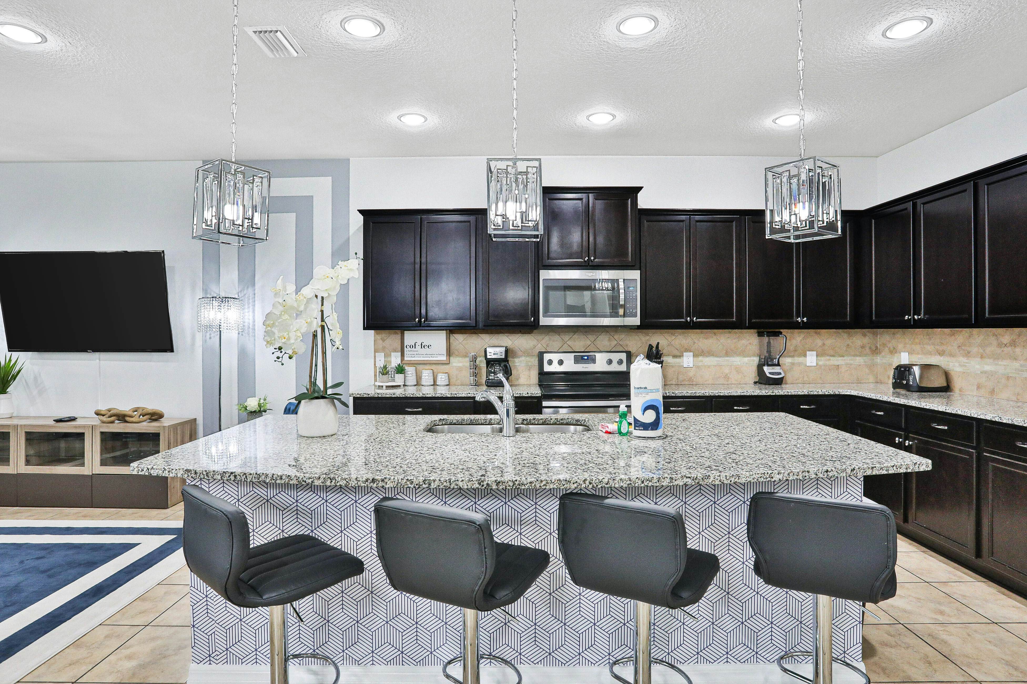 WW115-8893-9-GP - Westside Wonder - Windsor at Westside