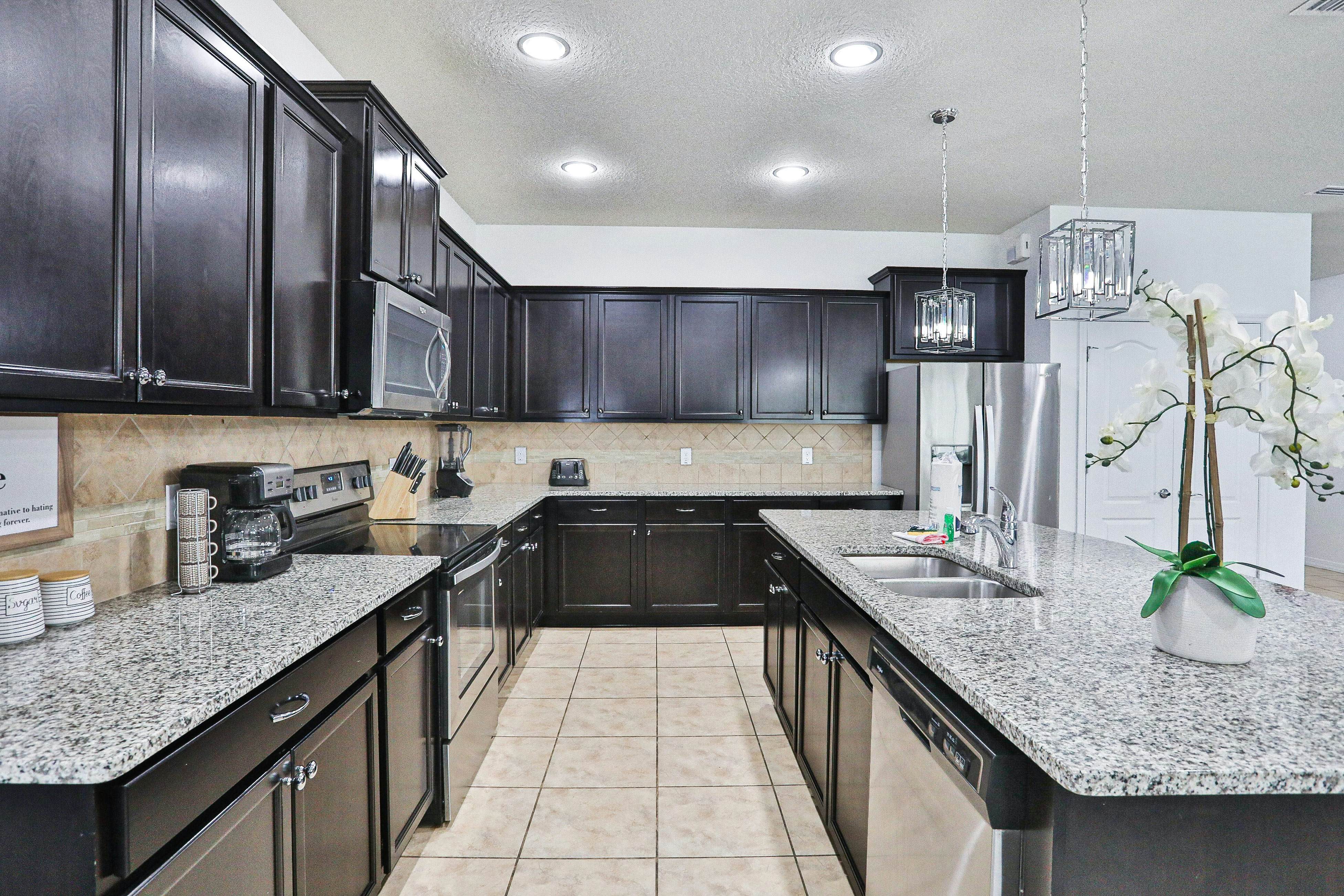 WW115-8893-9-GP - Westside Wonder - Windsor at Westside