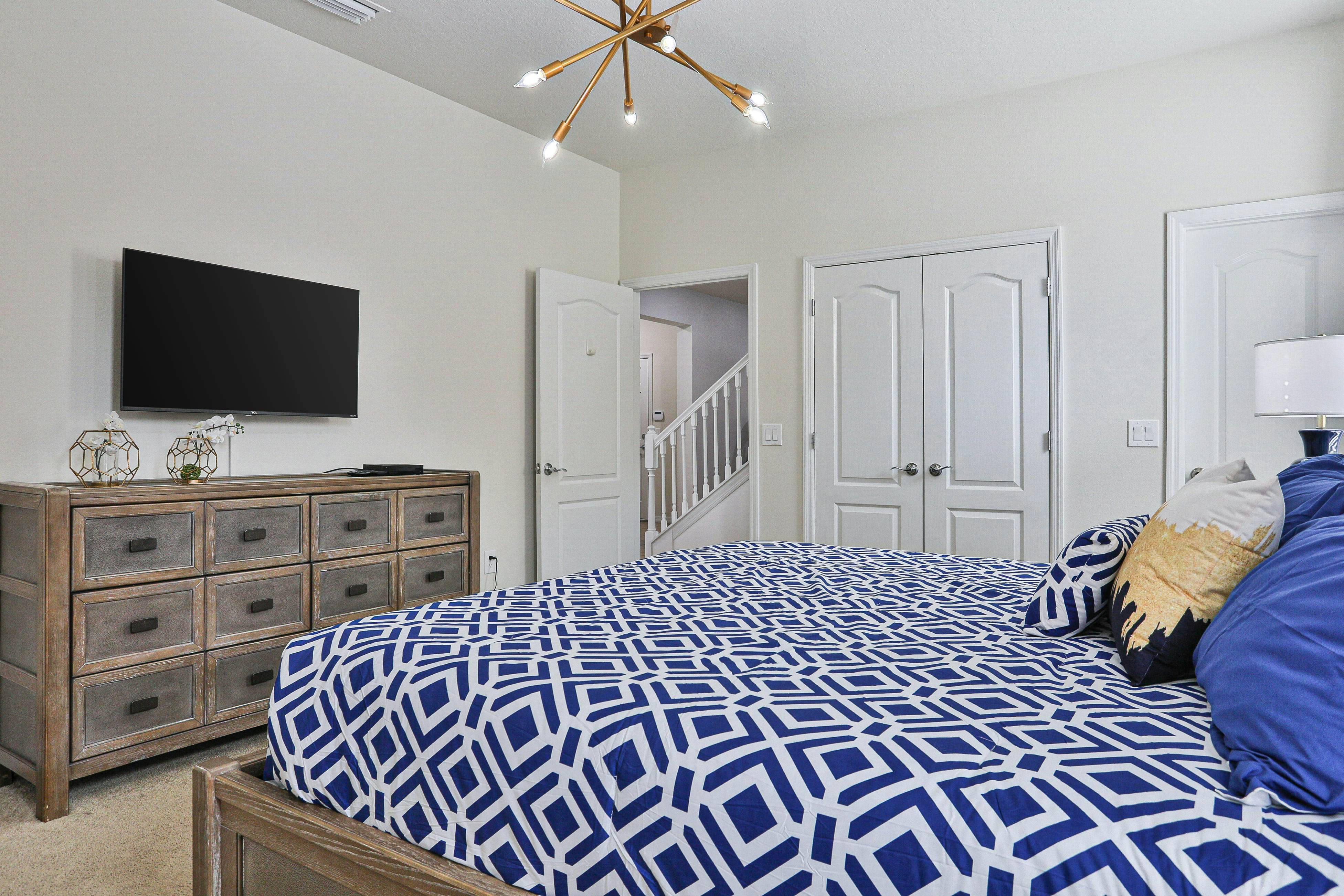 WW115-8893-9-GP - Westside Wonder - Windsor at Westside