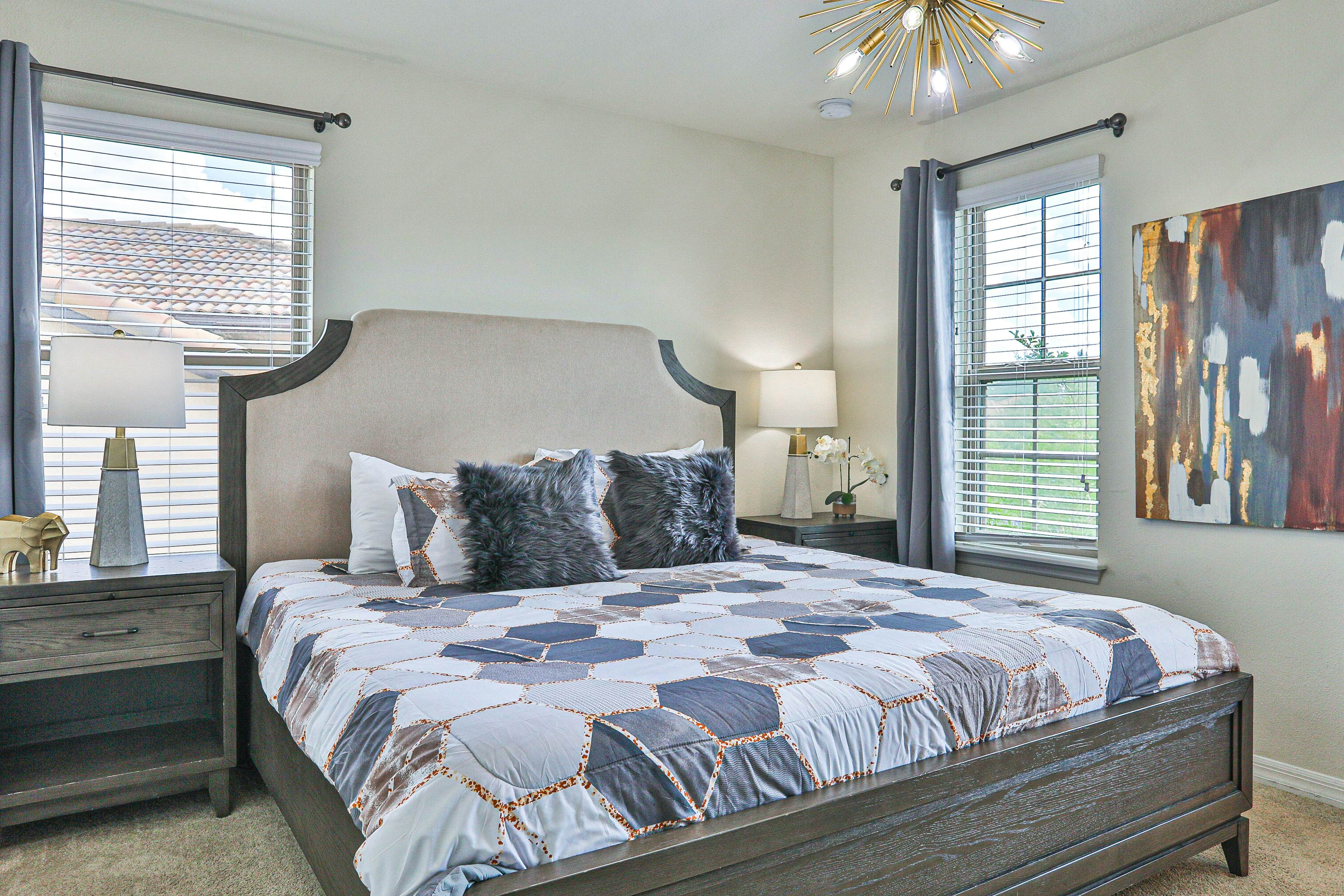 WW115-8893-9-GP - Westside Wonder - Windsor at Westside