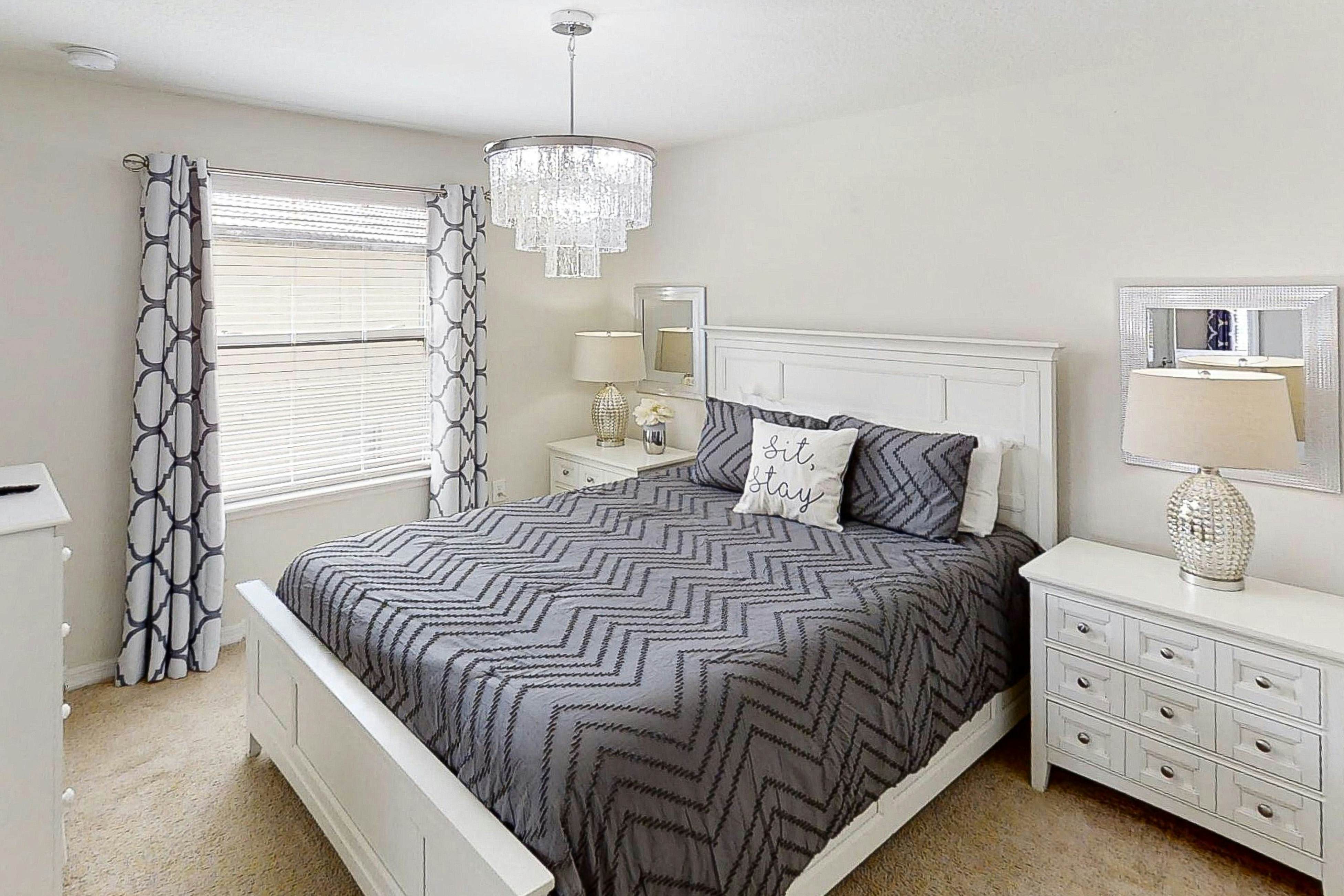 WW115-8893-9-GP - Westside Wonder - Windsor at Westside