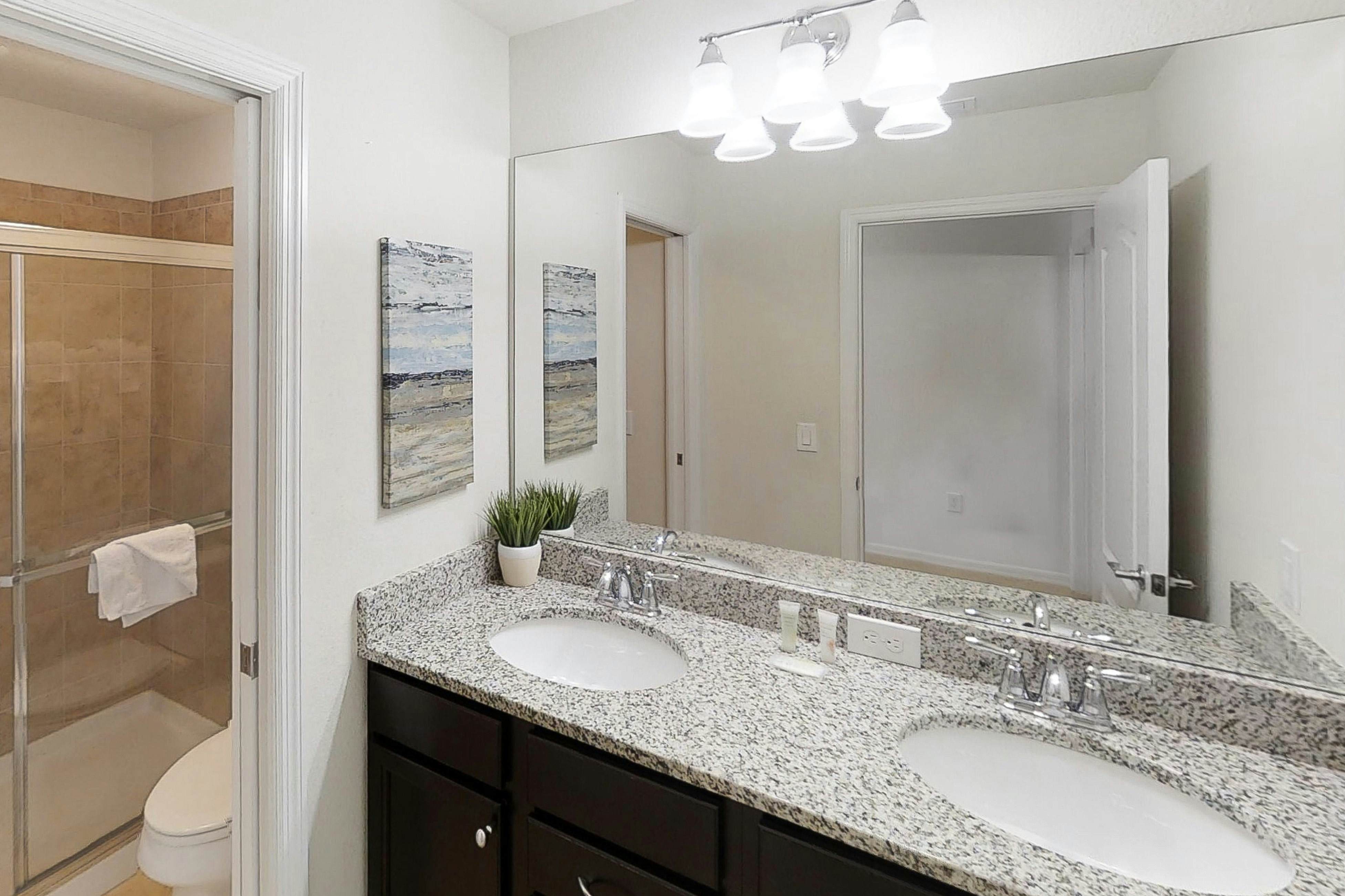 WW115-8893-9-GP - Westside Wonder - Windsor at Westside