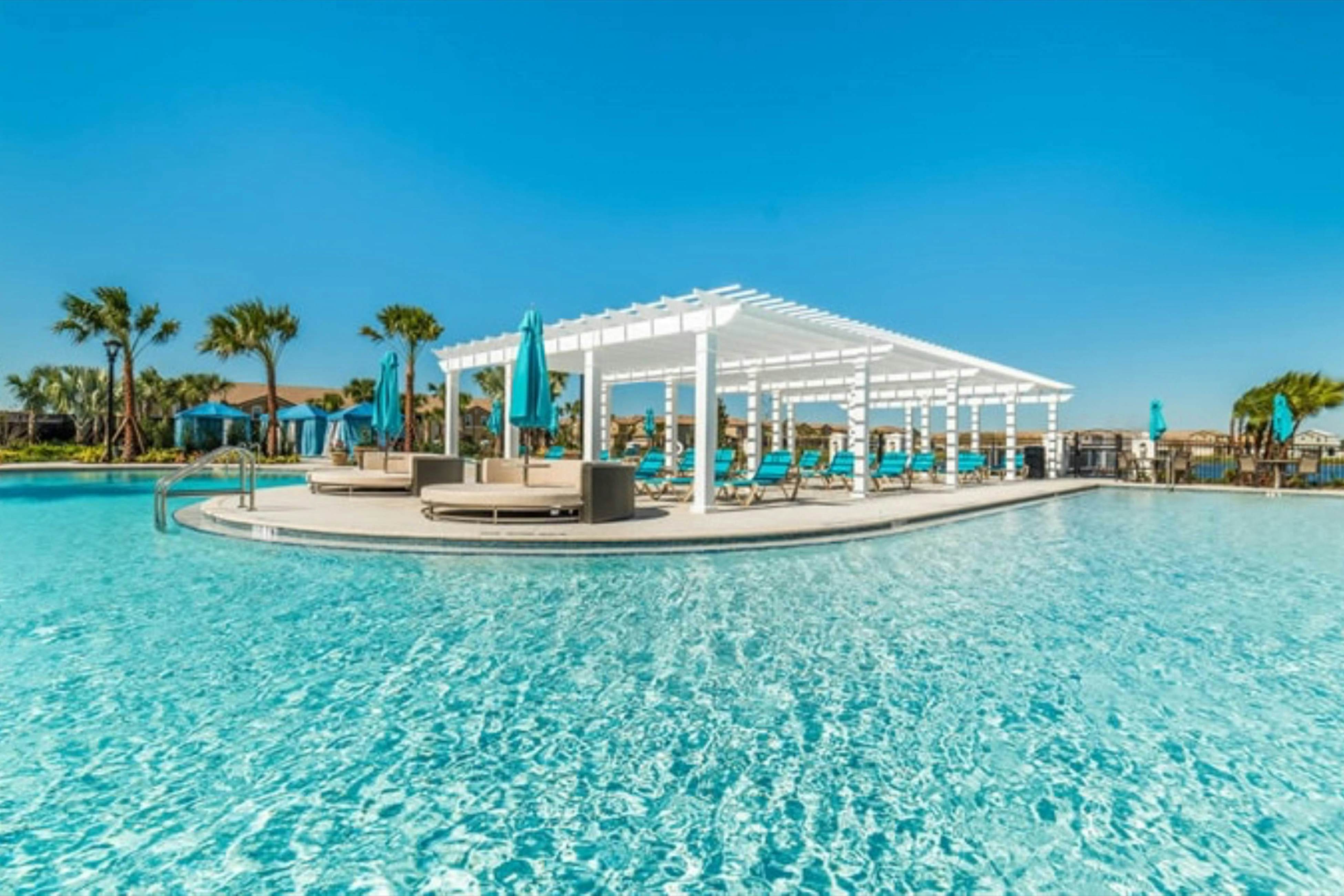 WW115-8893-9-GP - Westside Wonder - Windsor at Westside