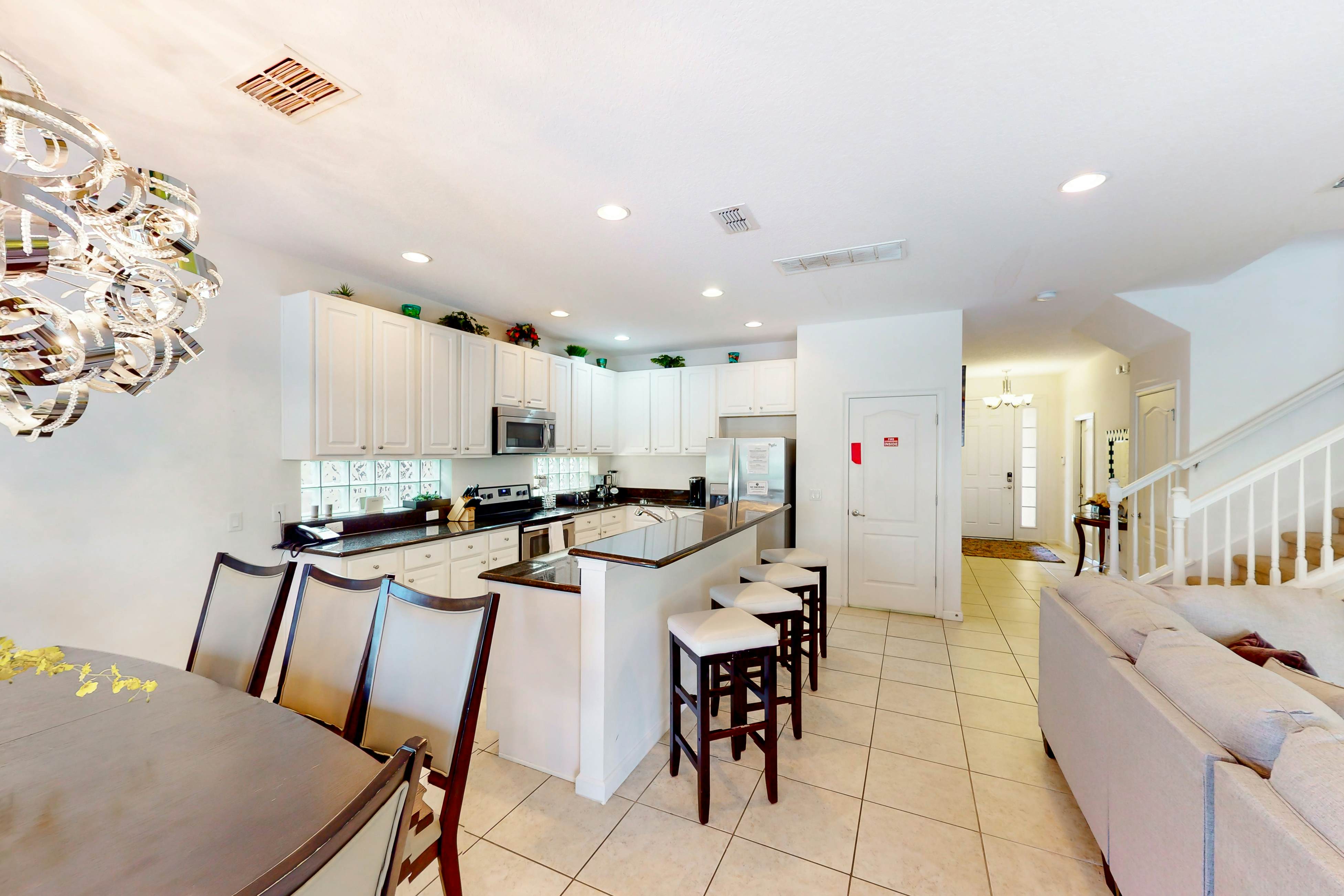 SOL109-5253-6-P-Oakbourne Oasis