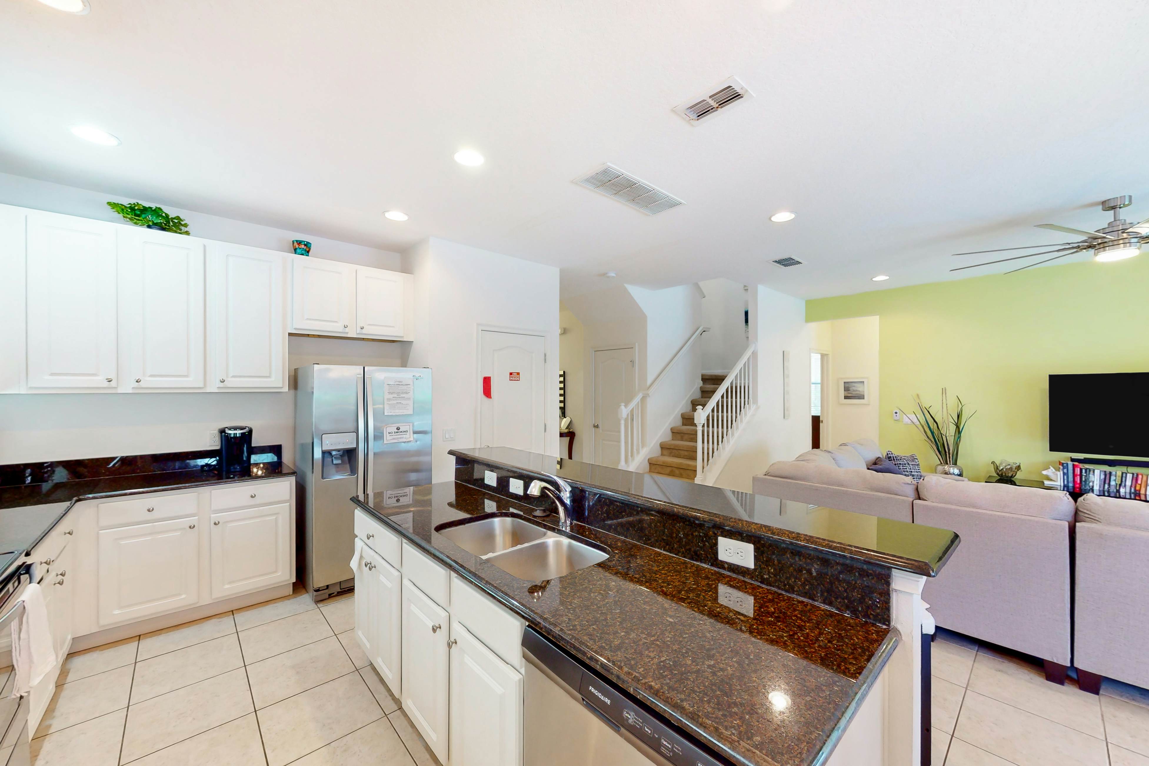 SOL109-5253-6-P-Oakbourne Oasis