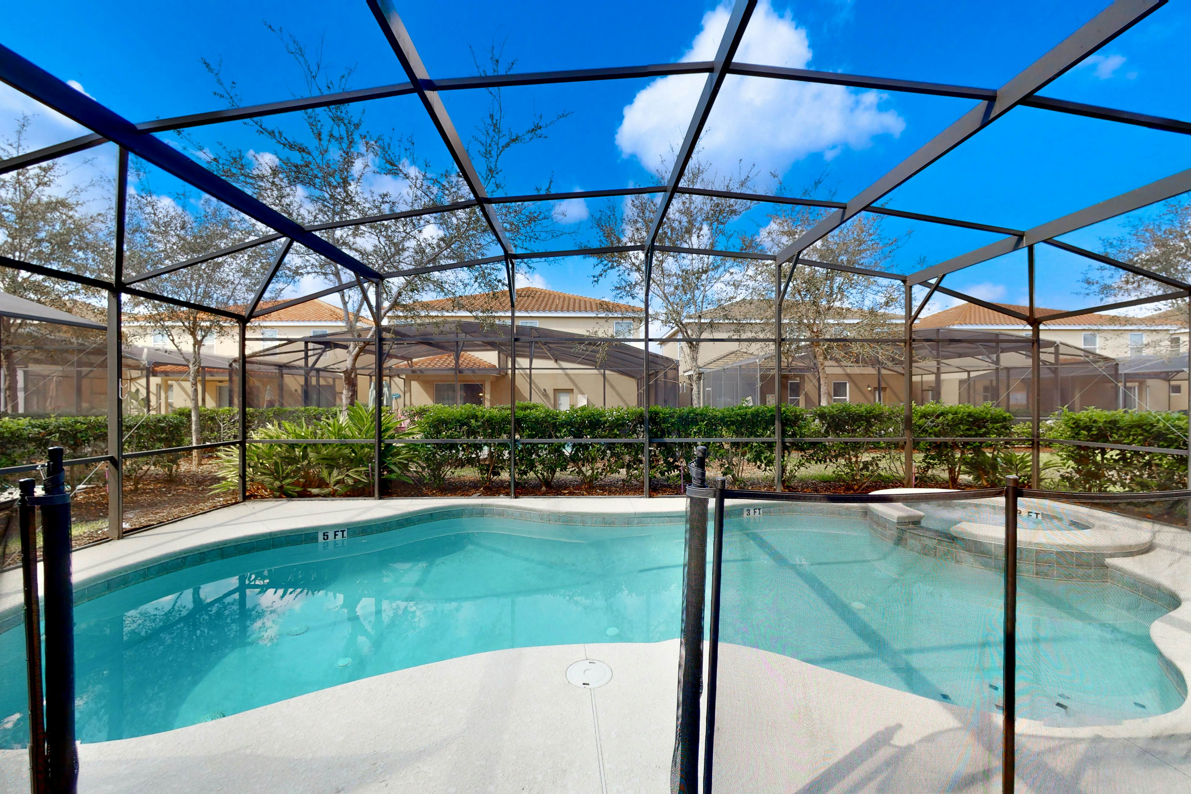 SOL109-5253-6-P-Oakbourne Oasis