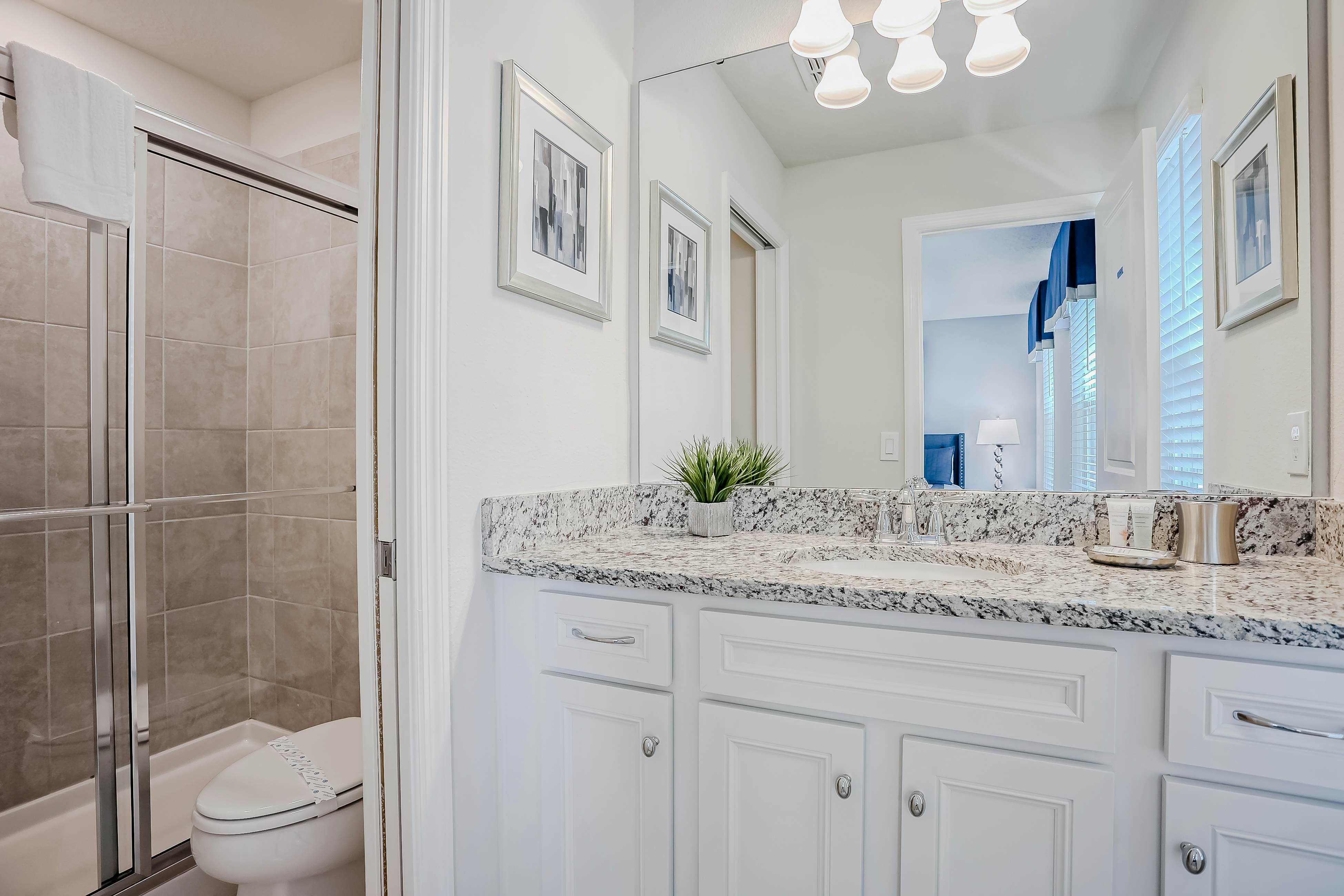 WI114-1990-9-P - Summer Magic - Windsor Island Resort