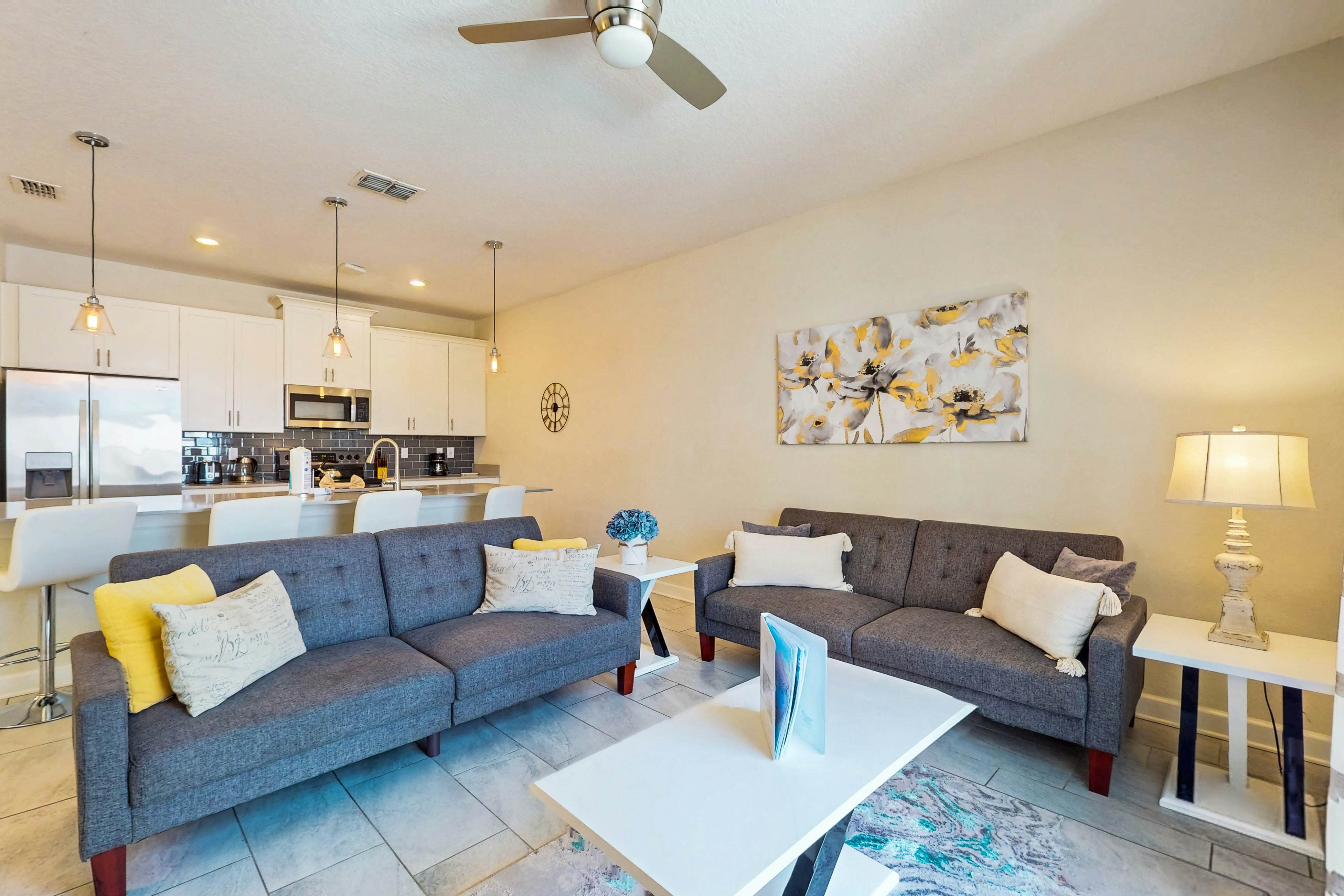 CHG119-8993-4-GP - Max n Relax - Champions Gate