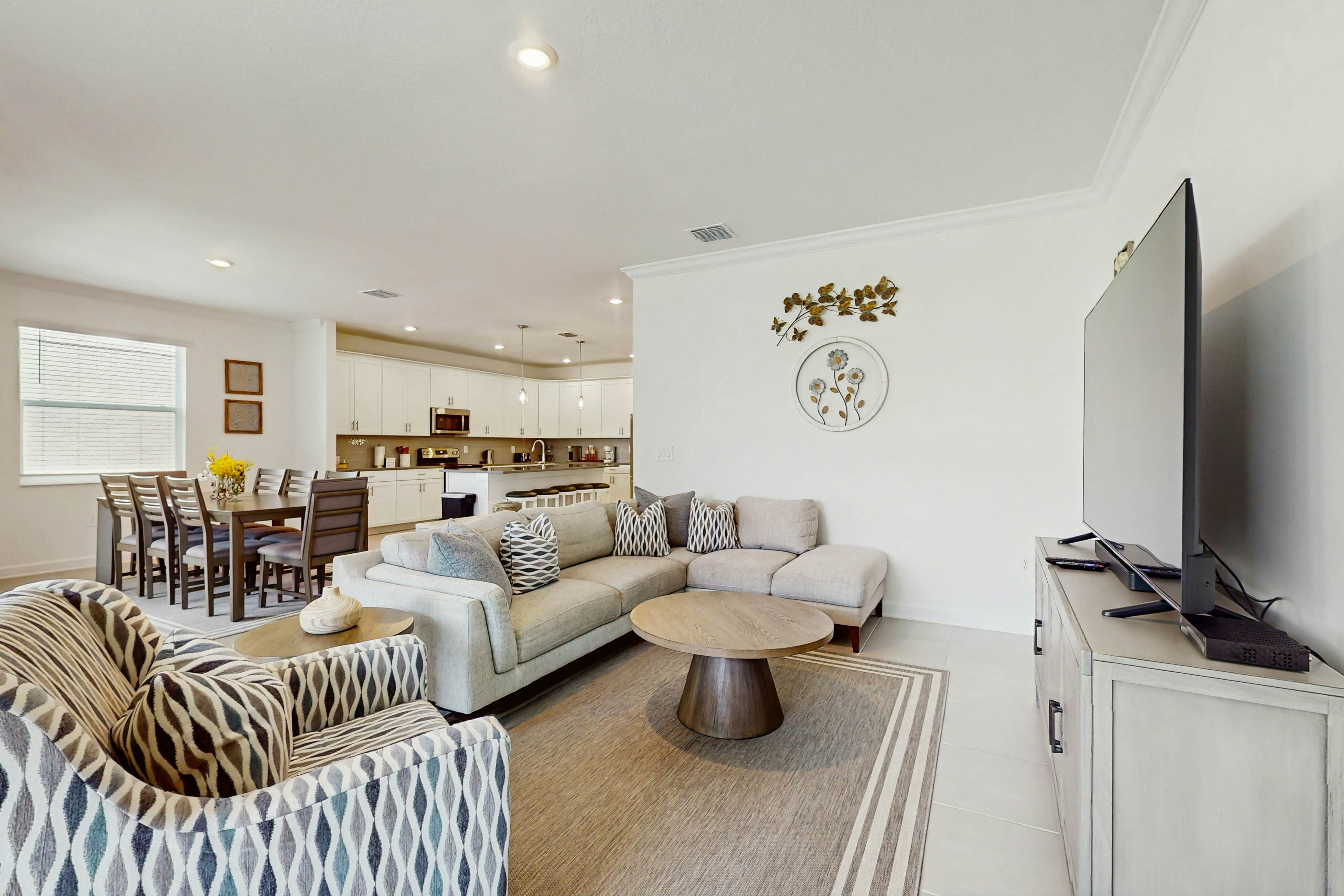 CHG136-8960-6-GP - The Modern Pearl